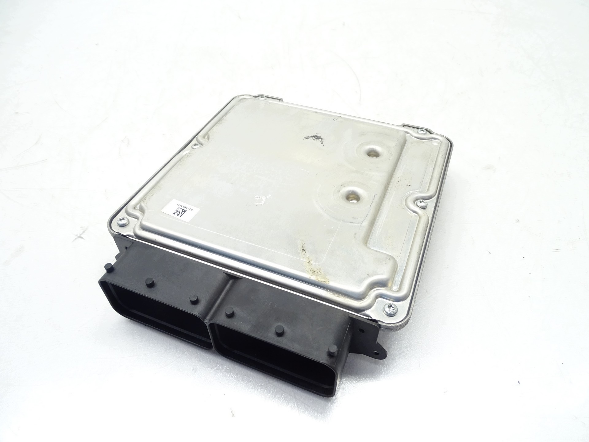control unit computer of the engine AUDI A5 8T LIFT 3.0 TDI 8K5907311