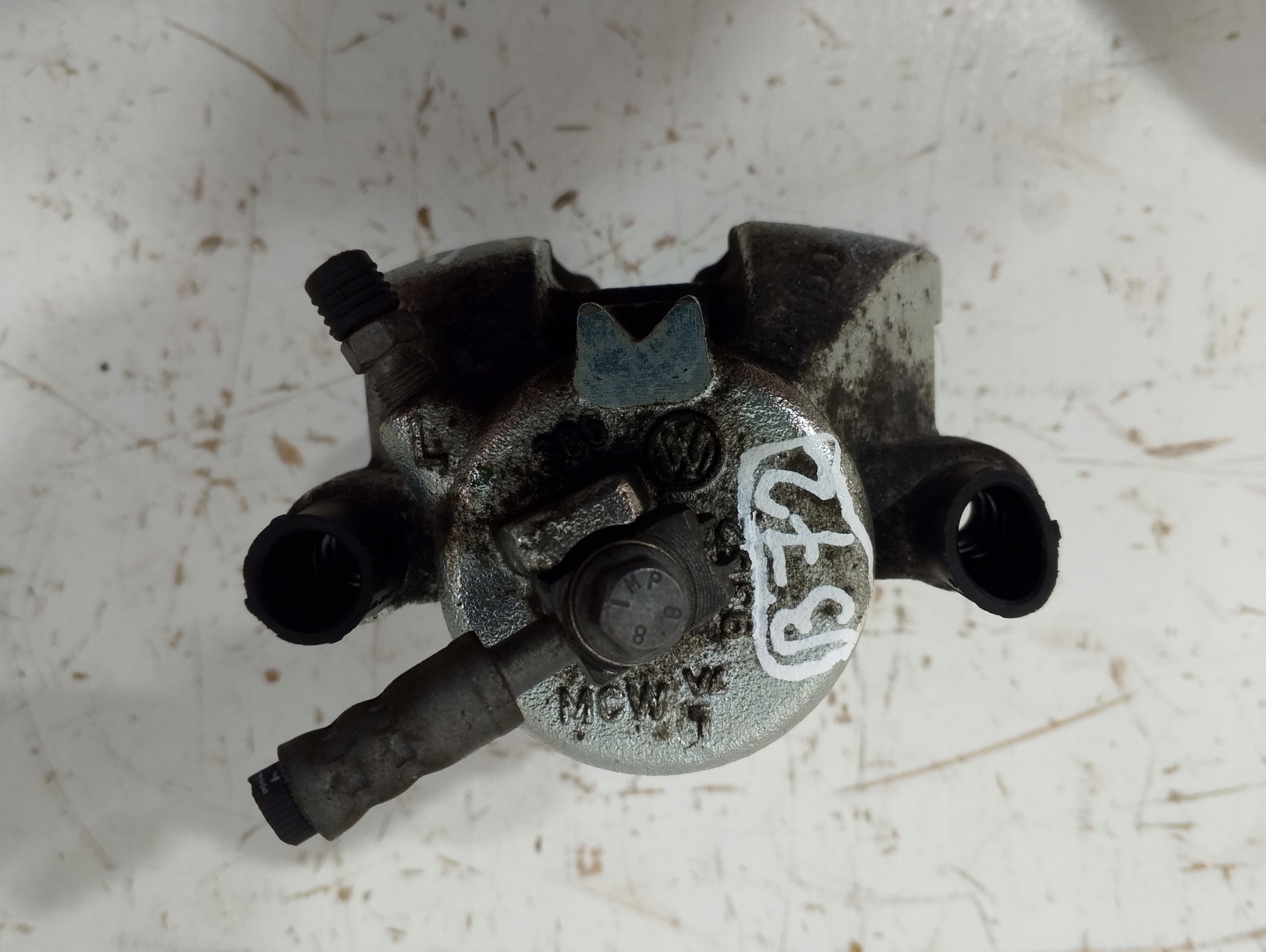 VOLKSWAGEN POLO VI 2G, AUDI SEAT caliper left 9352 (B72)