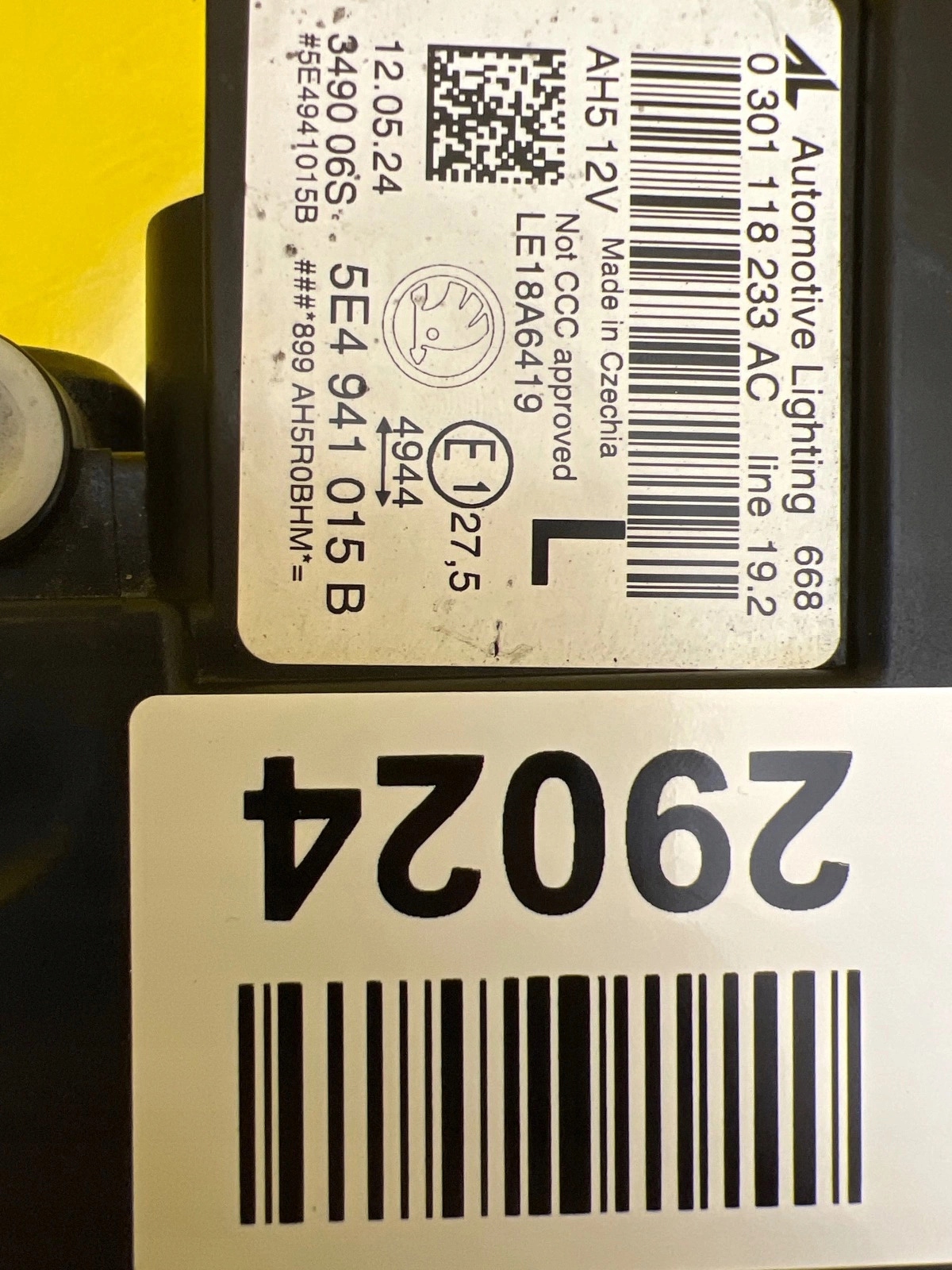 light left Skoda Octavia IV 5E4 5E4941015B Full Led