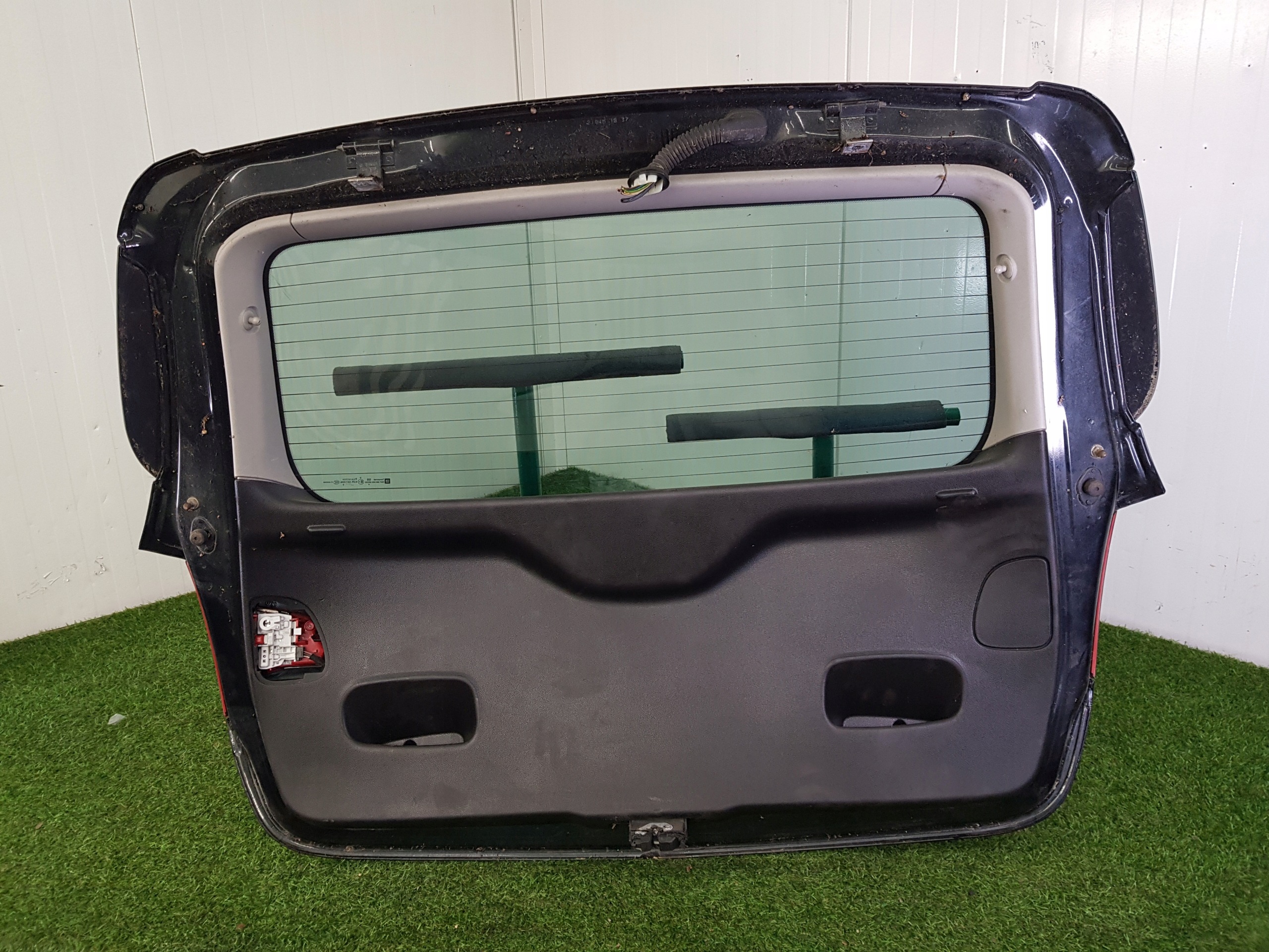 csomagtartó ajtó hátsó OPEL MERIVA B