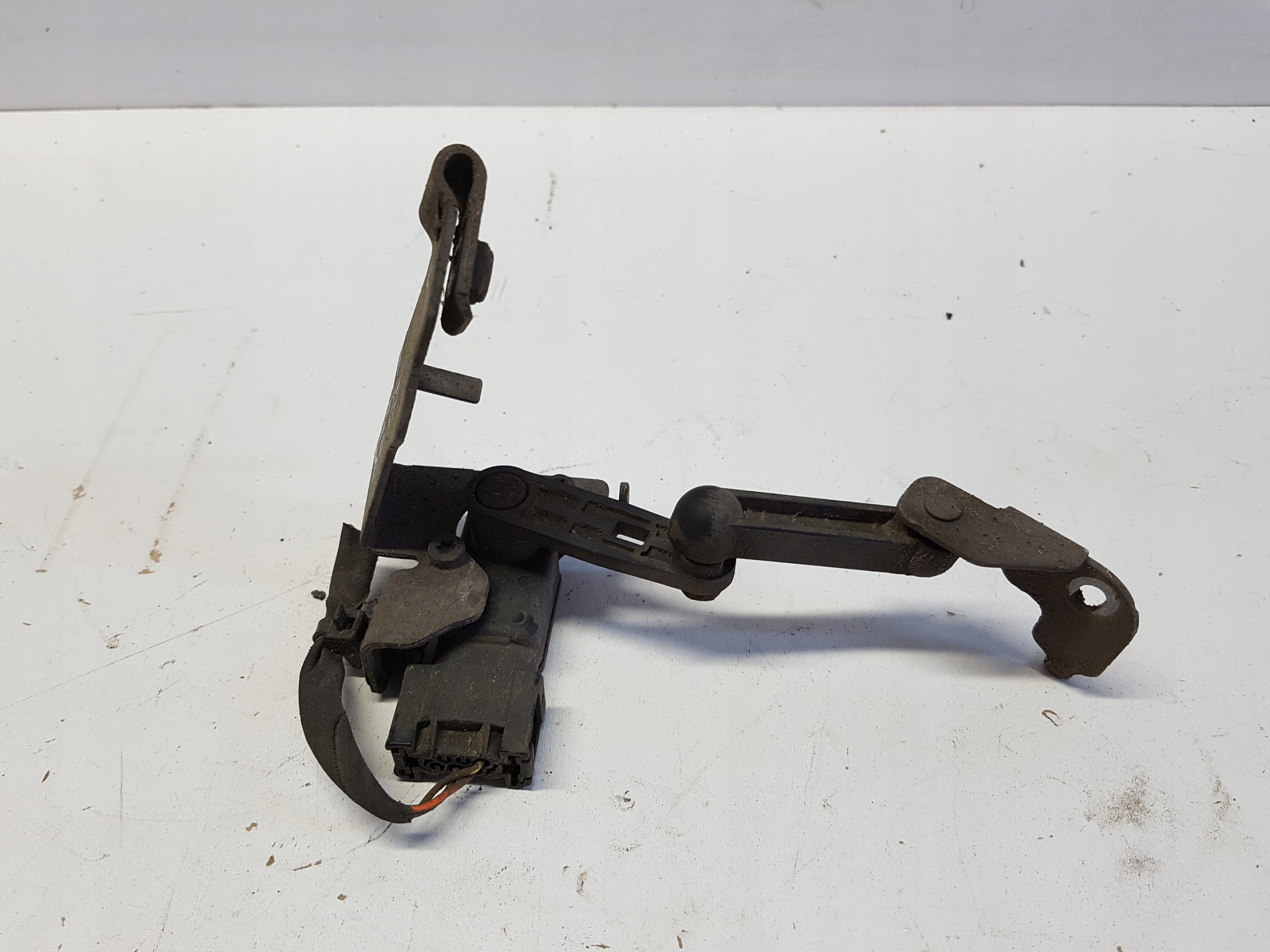 VOLVO V60 II S60 III Sensor POZIOMOWANIA XENON TY