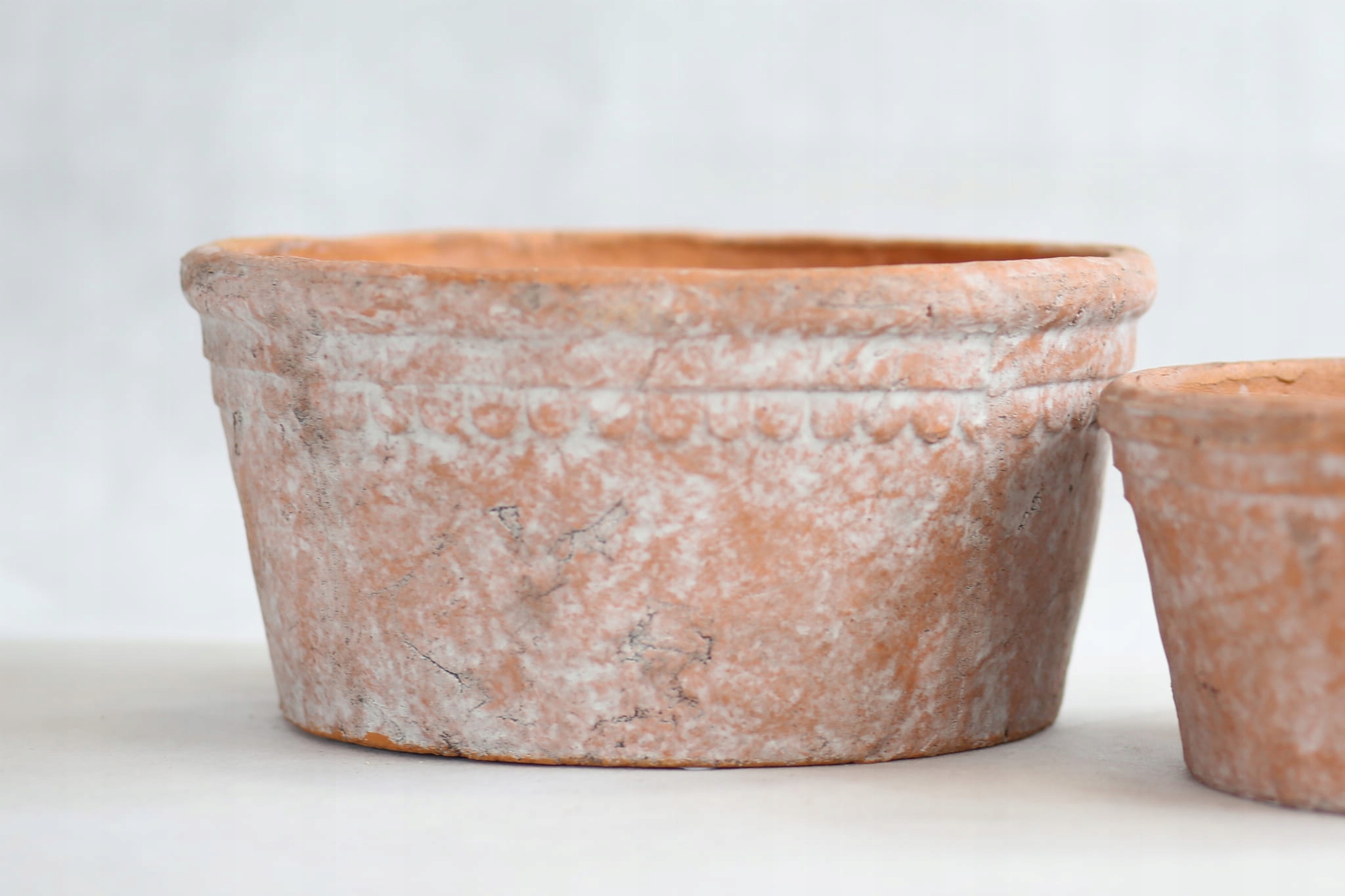 Osłonka cementowa ceglasta 29x14cm doniczka niska Materiał beton