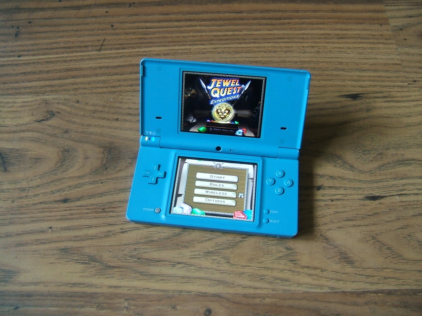 Konsola Nintendo DSi niebieski