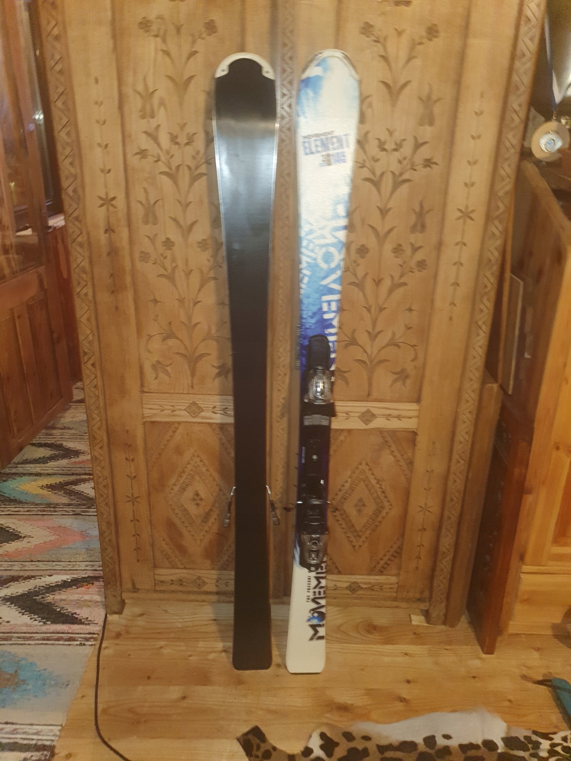 movement element water 145cm /124-74-105mm/ R,13 Kolor dominujący odcienie niebieskiego