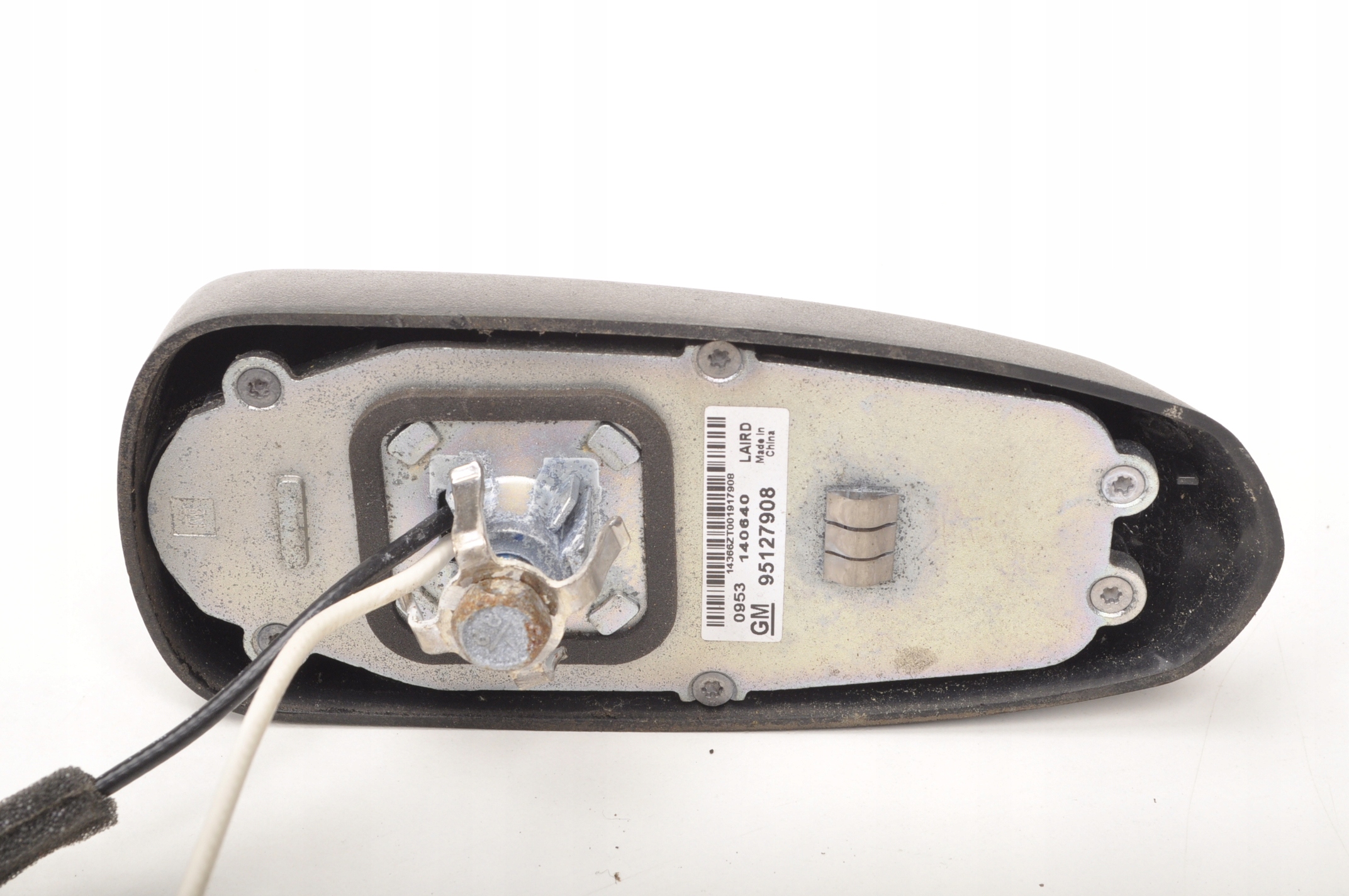 CHEVROLET TRAX ANTENA DACHOWA RADIA 95127908 Brand Chevrolet