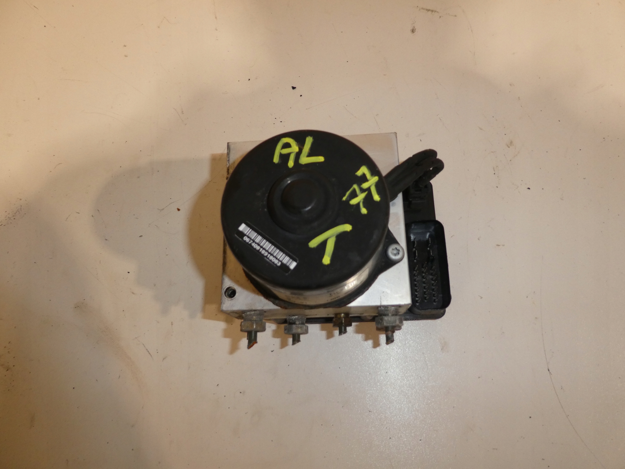 pump control unit ABS FIESTA MK IV MK4 98FG-2C013-AB