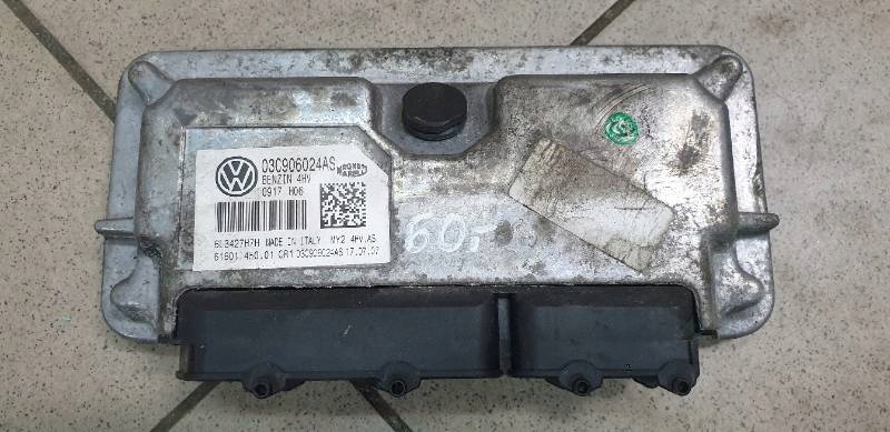 VW GOLF 5 V 1.4 16V computer motore 03C906024AS