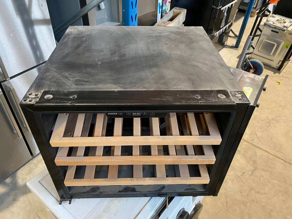 CHŁODZIARKA DO WINA AMICA WK341200S uszkodzone X852 Model WCB1K54B24.1