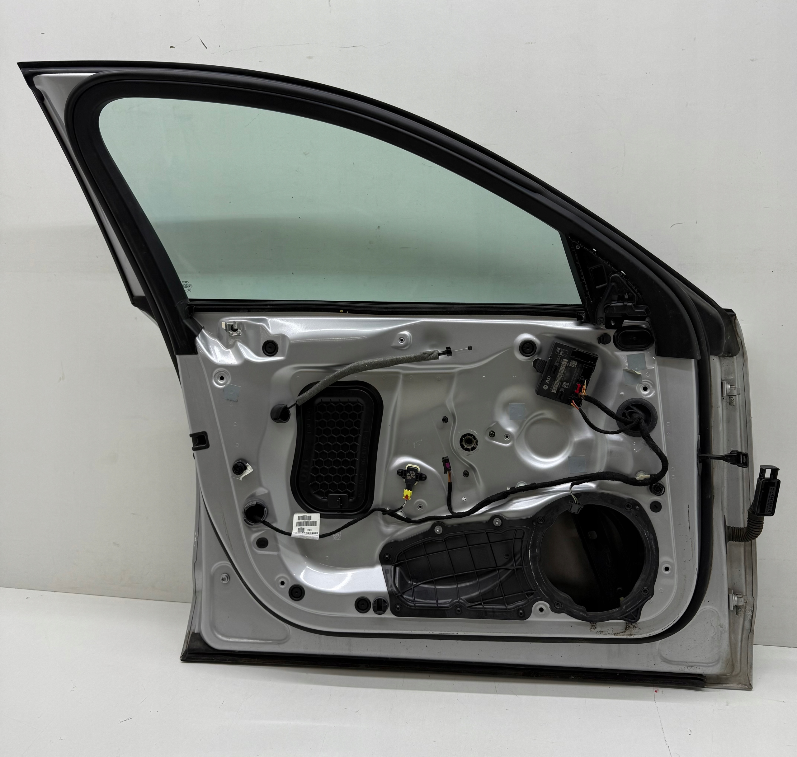 AUDI A6 S6 C7 door driver´s left front LX7W silver
