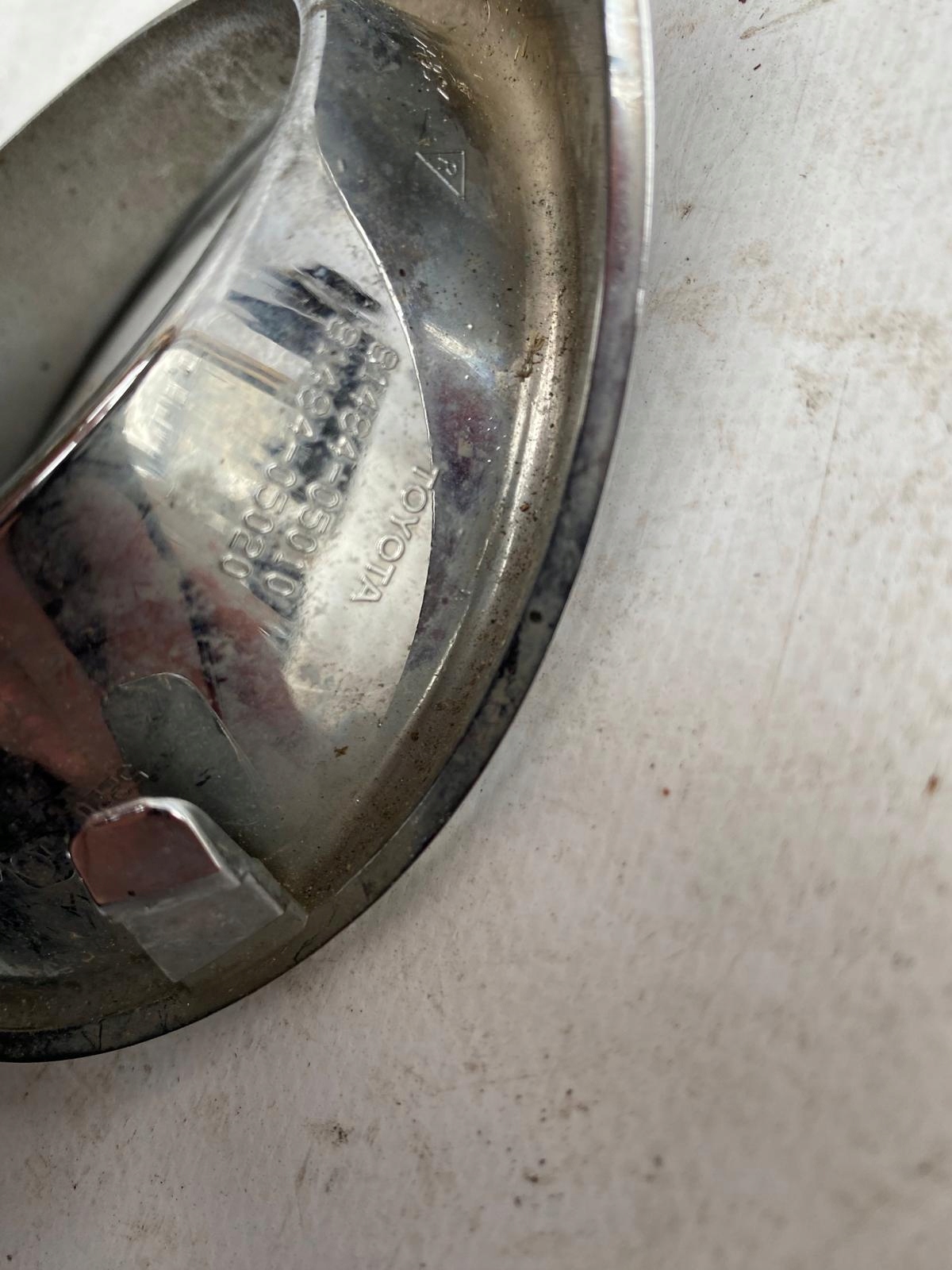TOYOTA AVENSIS 12- frame fog lights left
