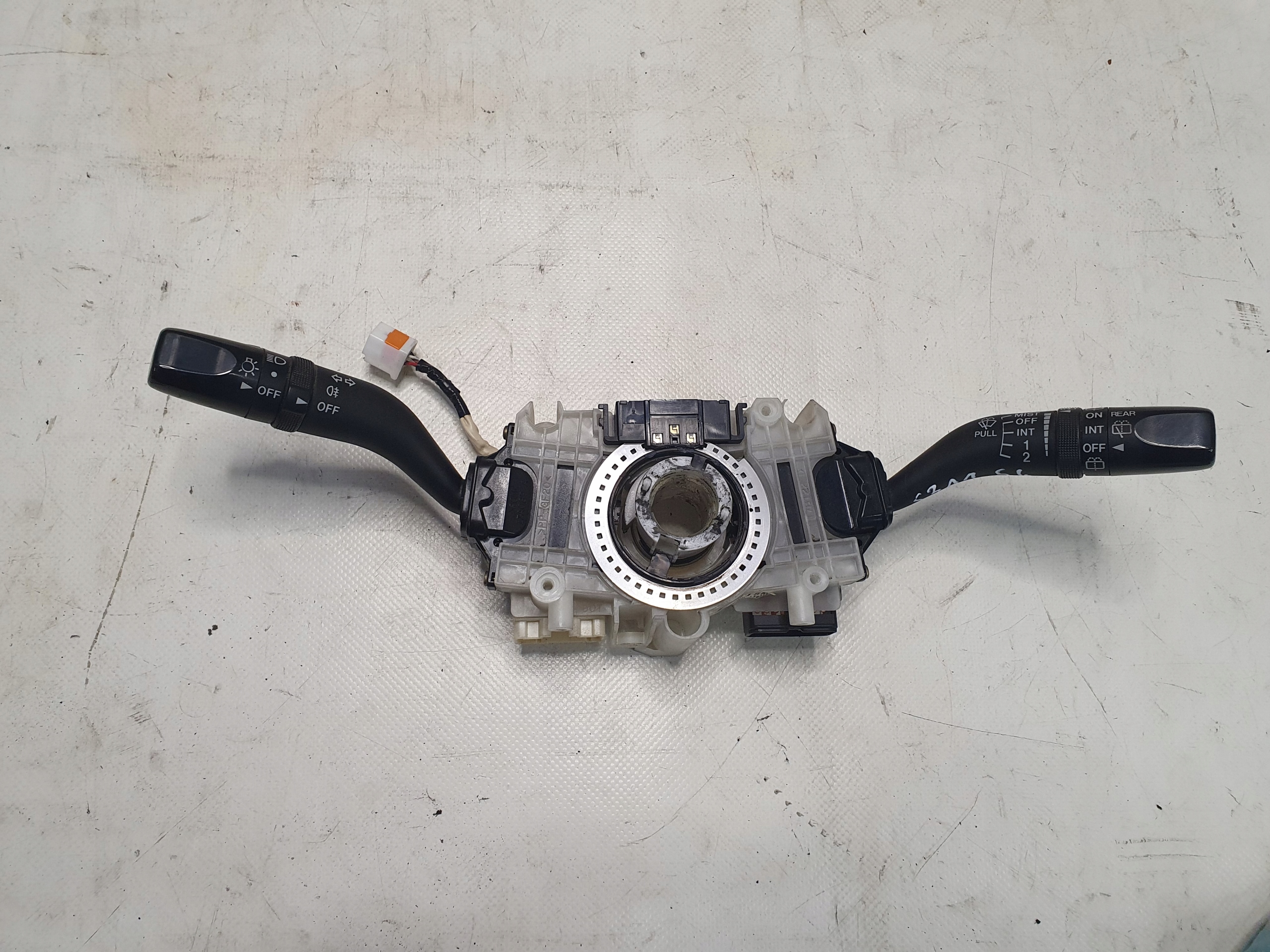 DEVIO LUCI TERGICRISTALLO TERGI OE GJ5M 17D318 MAZDA 6 e GG 03r.
