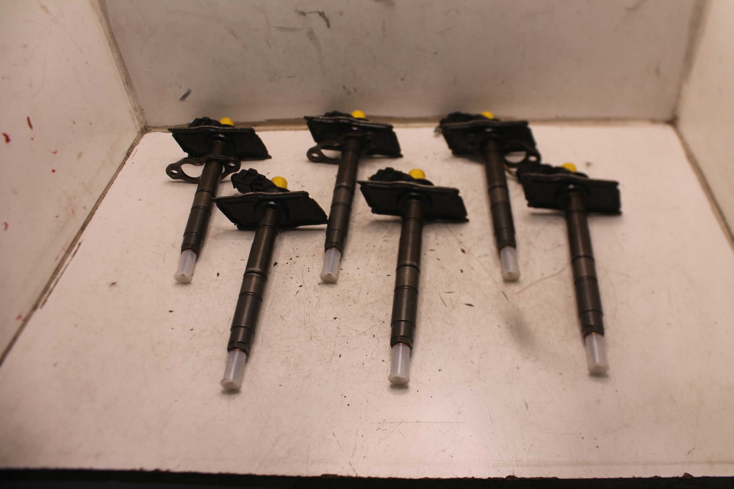 nozzle injector 059130277AH AUDI A4 B7 3.0 TDI 04-08