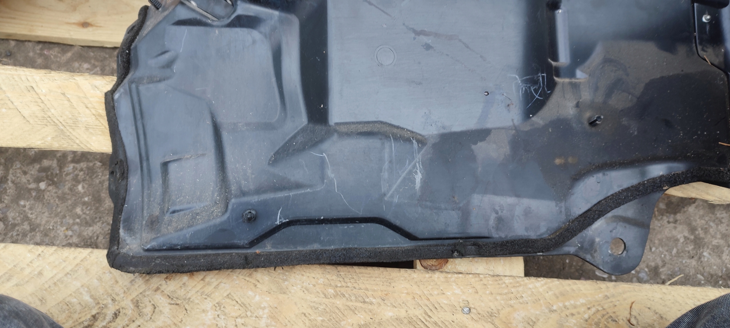 cover partition wall Jaguar XF X250