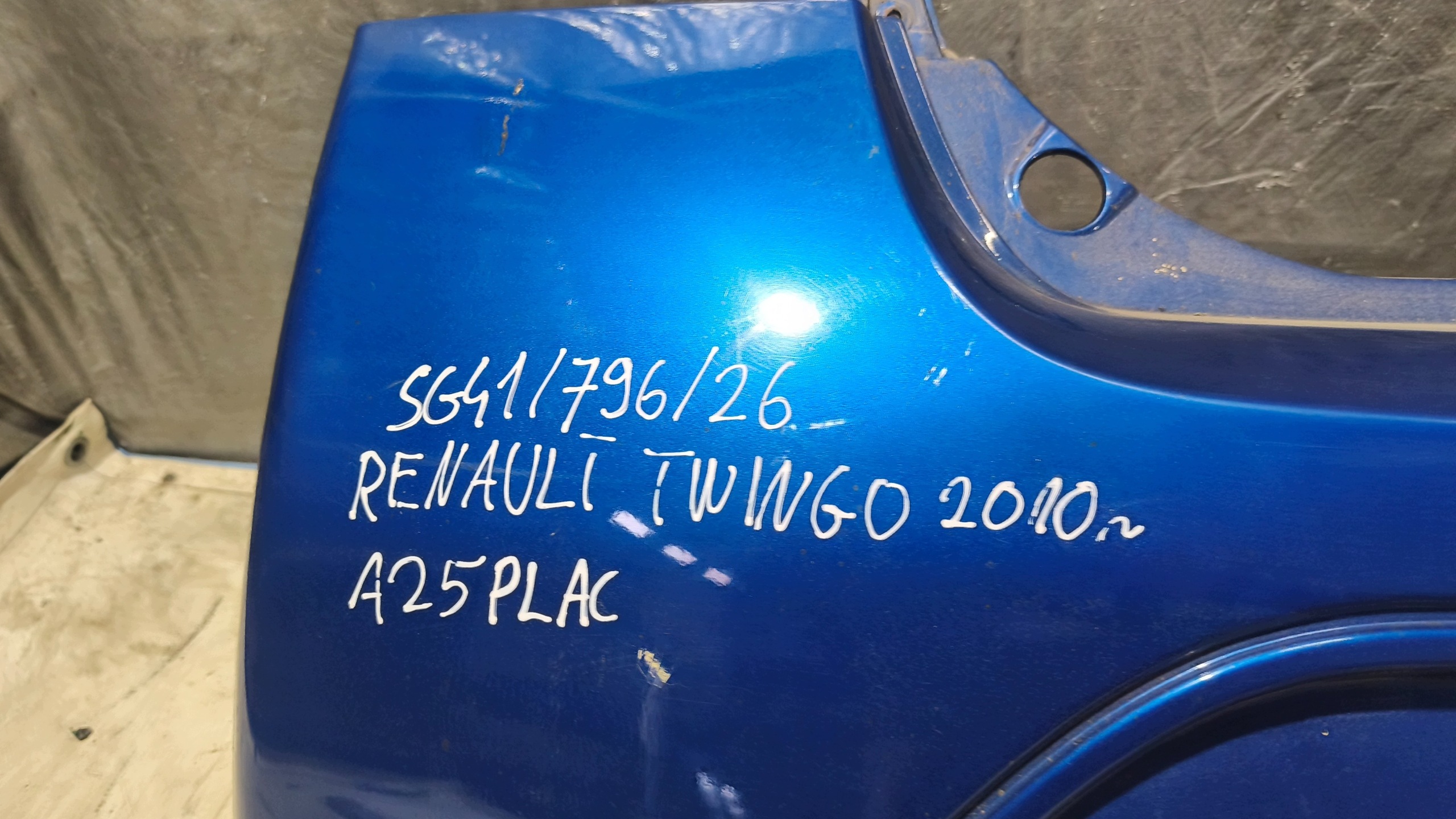 bumper rear part RENAULT TWINGO II GT 2010r K: TERNA