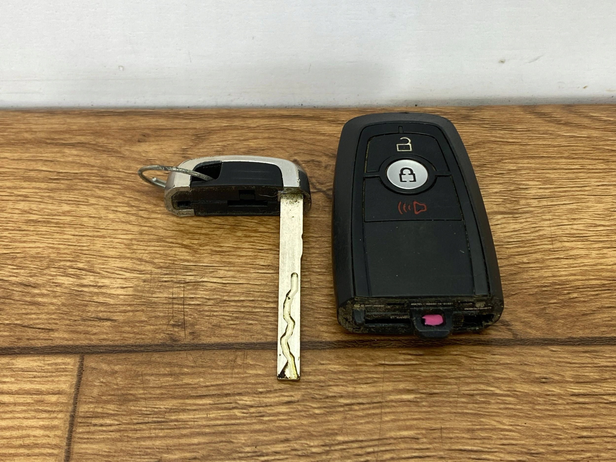Clé Ford Escape IV Kuga MK3 2020+
