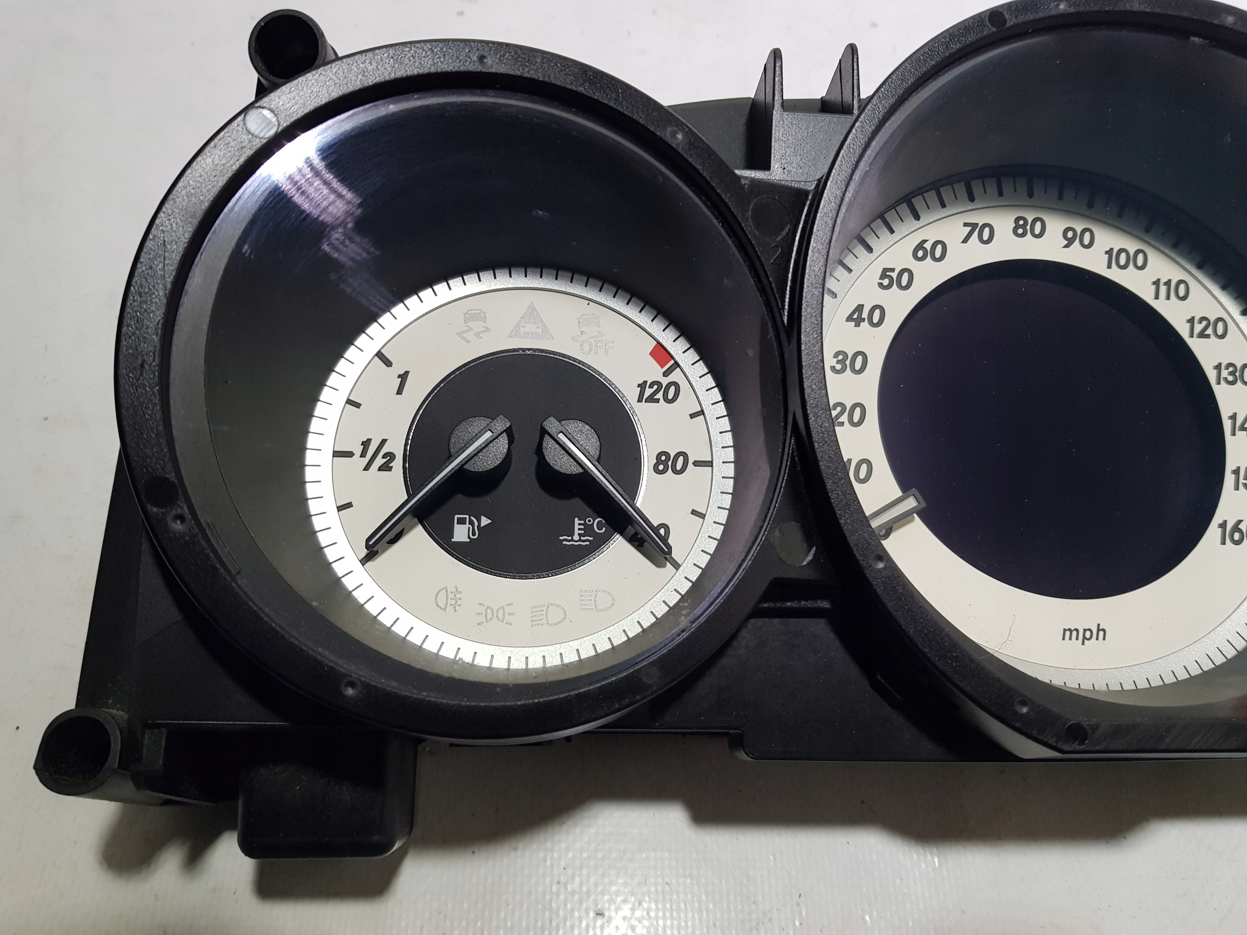 dials MERCEDES CLS W218 UK CDI 2189005503