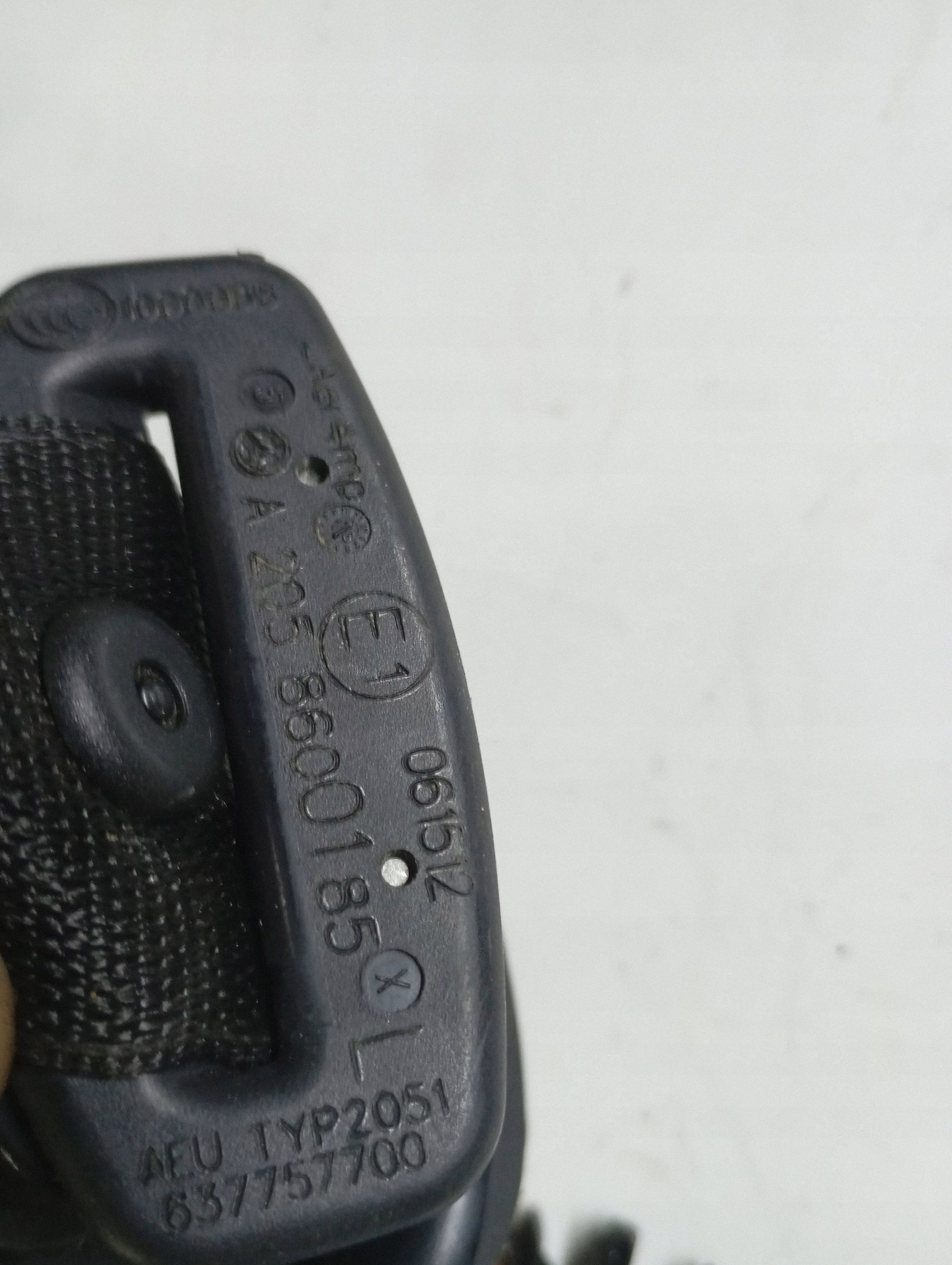 front tension belt safety front left MERCEDES C W205 A2058600185