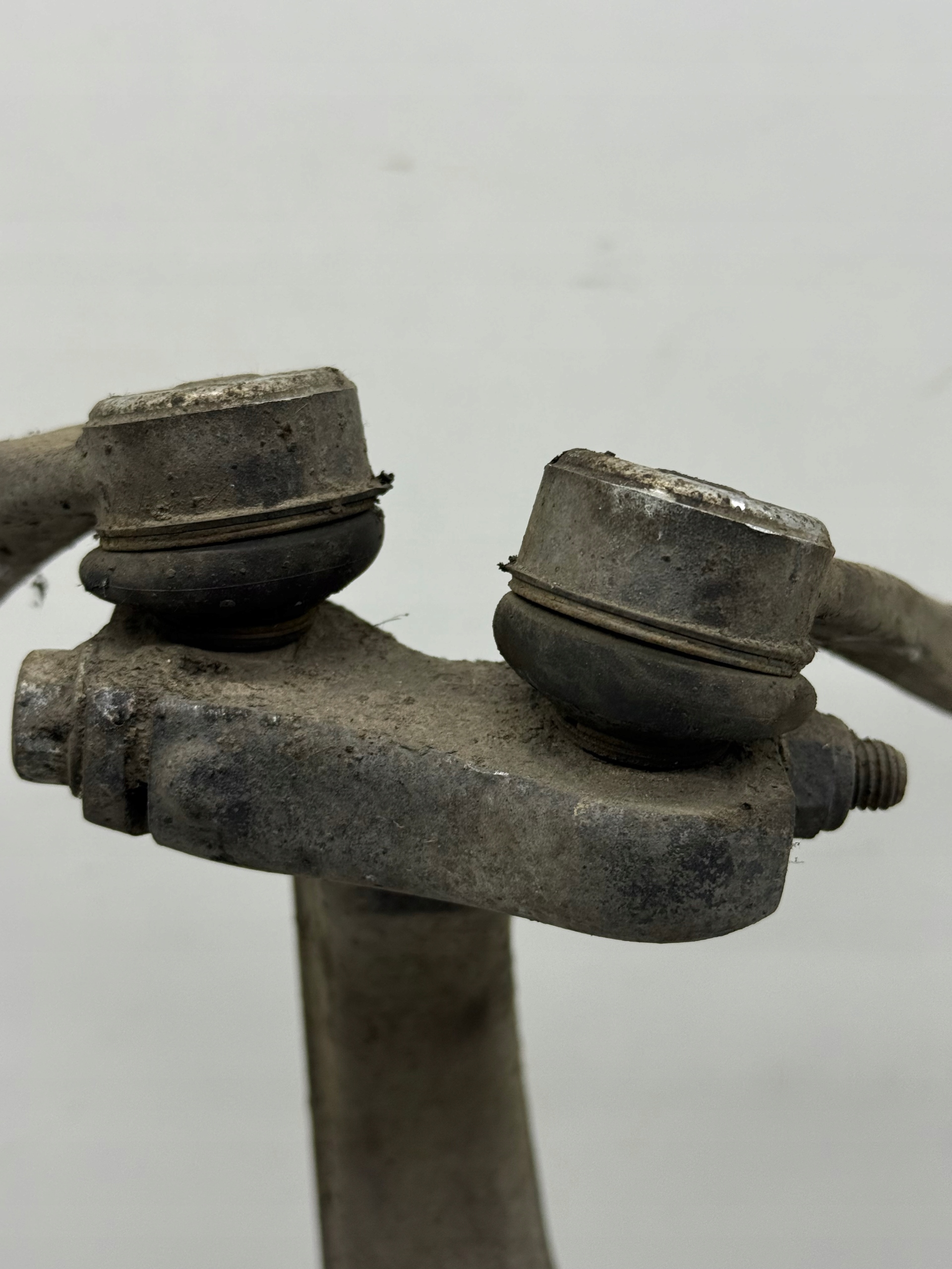 AUDI A6 A7 C7 Moyeu support broche Droite Avant Petit bras Bras Complète