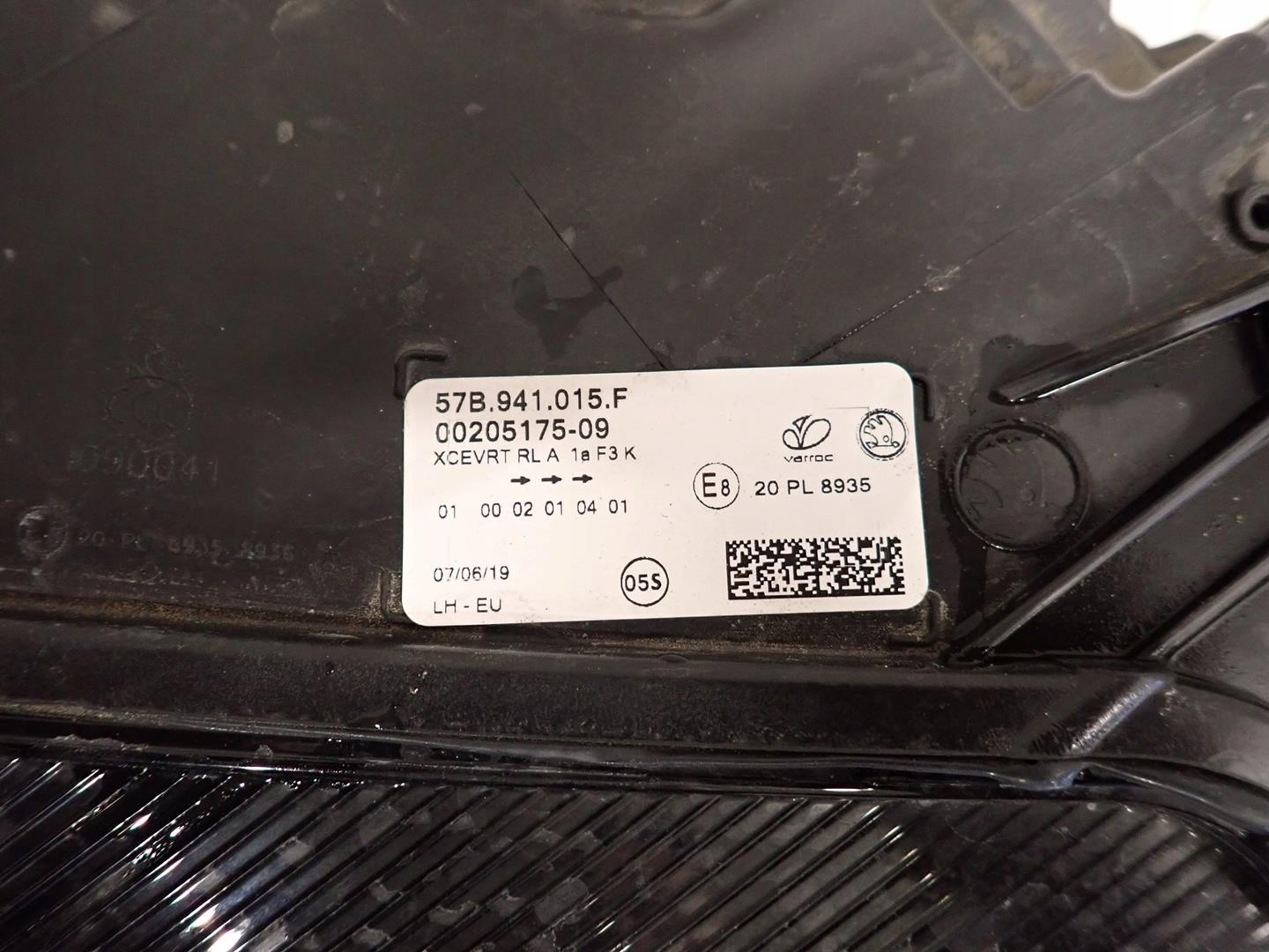 light front front left SKODA KAROQ 2017- FULL LED 57B941015F