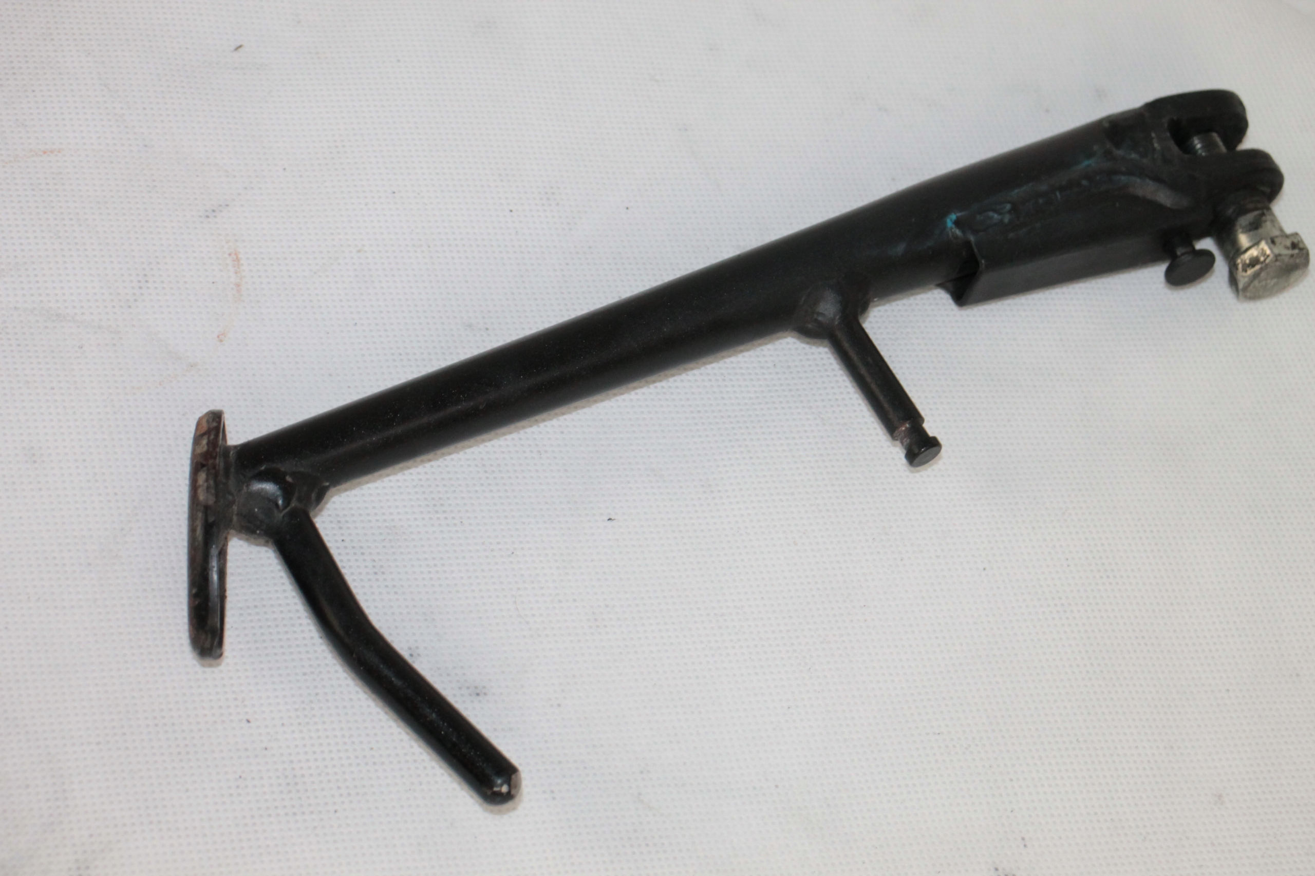 20 - KAWASAKI Z800 13-18 боковая подножка