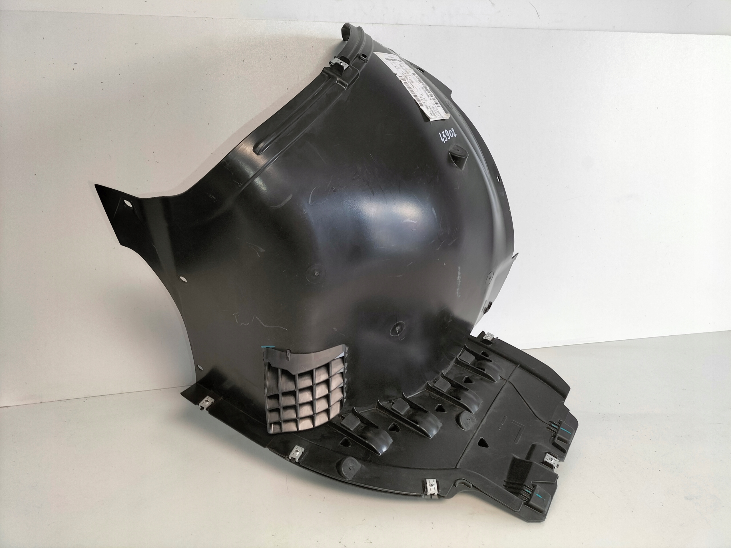 mudguard front front left SKODA SUPERB 4 IV 3P0 24
