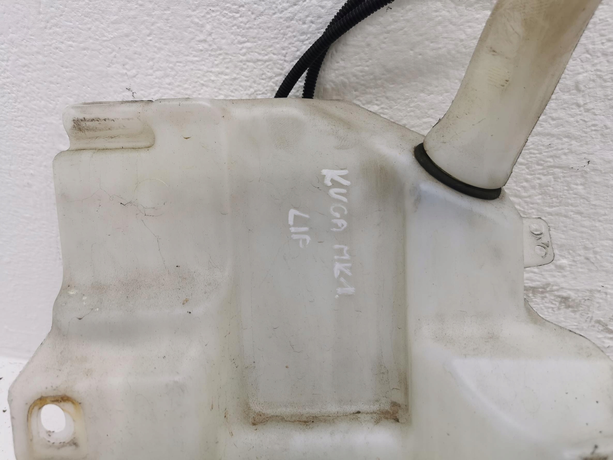Behälter Spritzdüse FORD KUGA MK2 CV44-17B613-AD