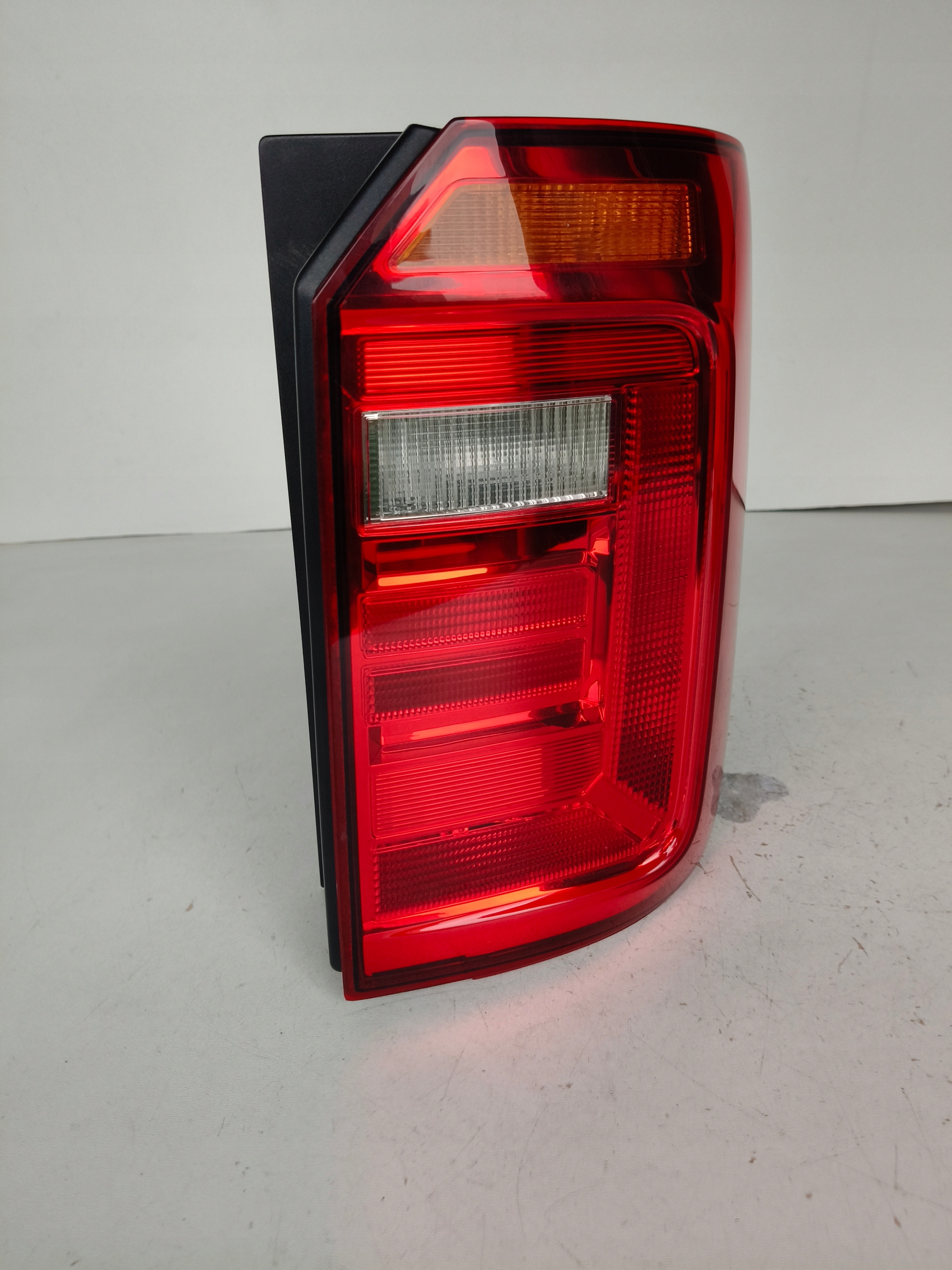 light right rear VW CADDY 2K 2K5 15
