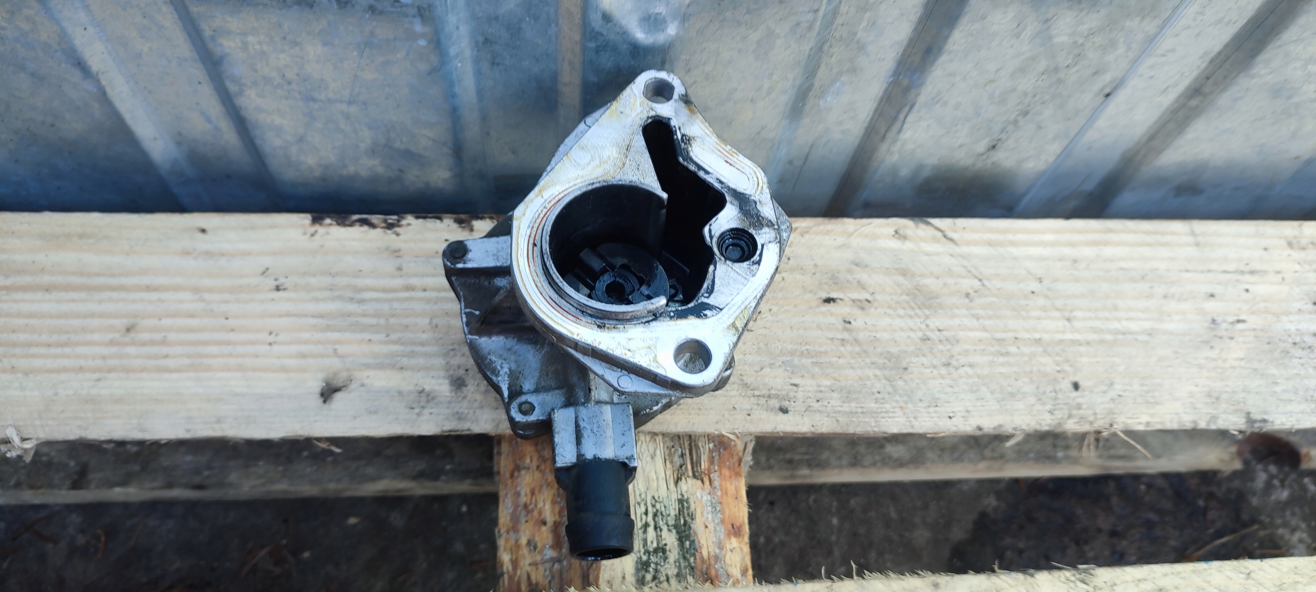 pump vacuum Renault Kangoo and