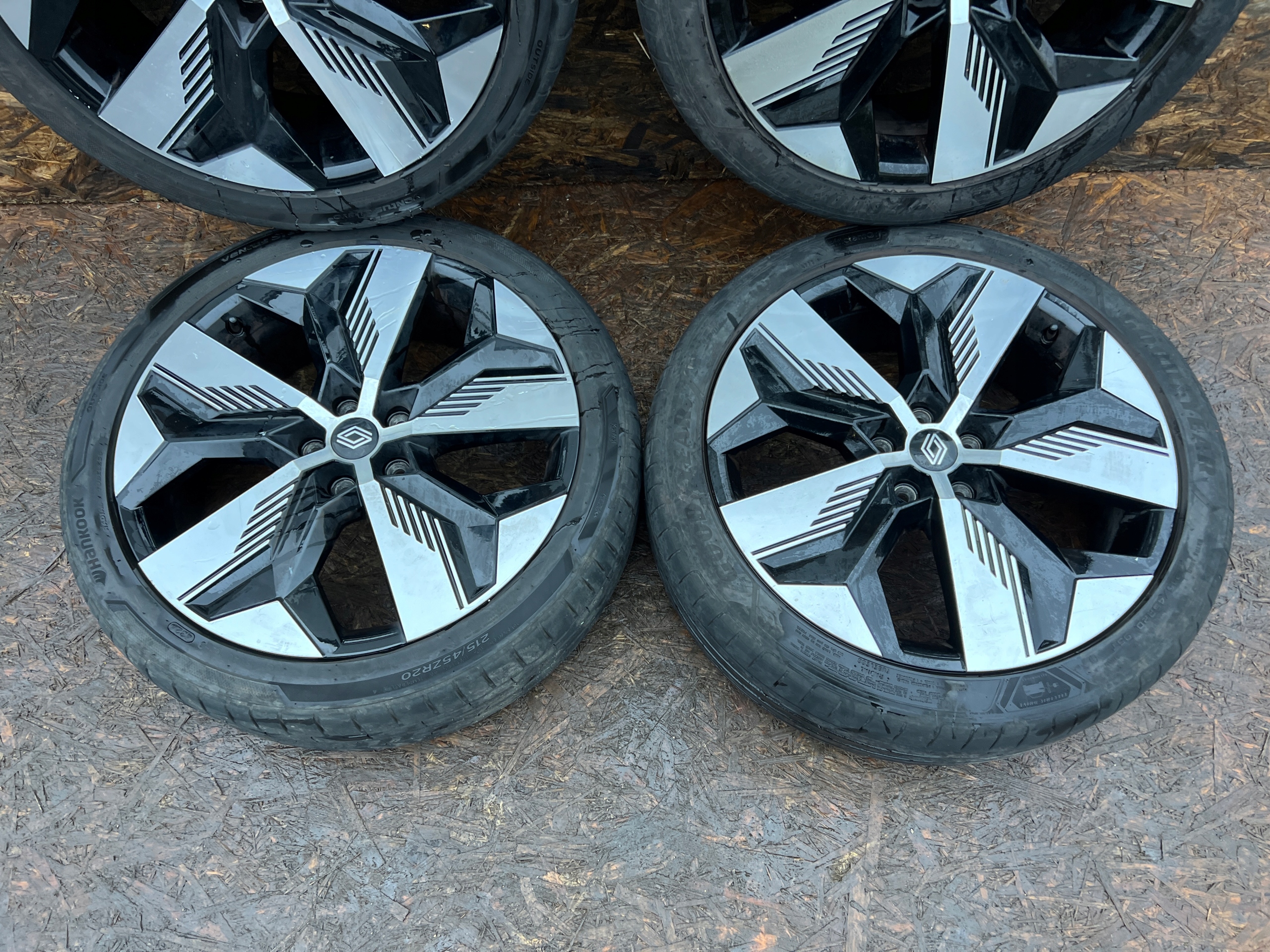 RENAULT MEGANE V E-TECH discs aluminium wheels tyres 20" 215/45R20 215/45/20