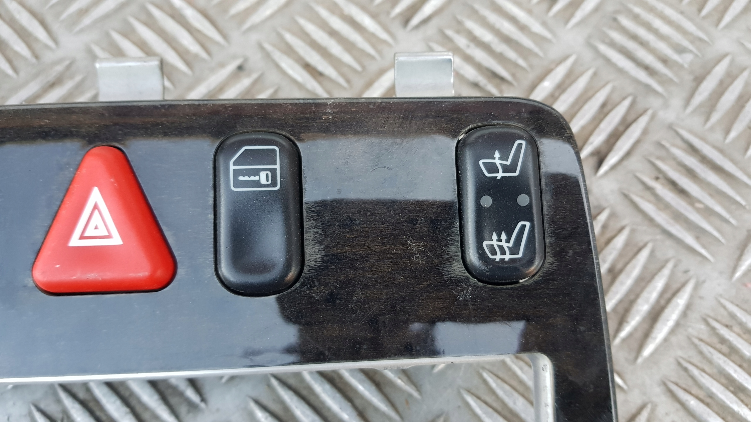 MERCEDES W208 PANEL AWARYJNY GRZANIE Siège Bouton