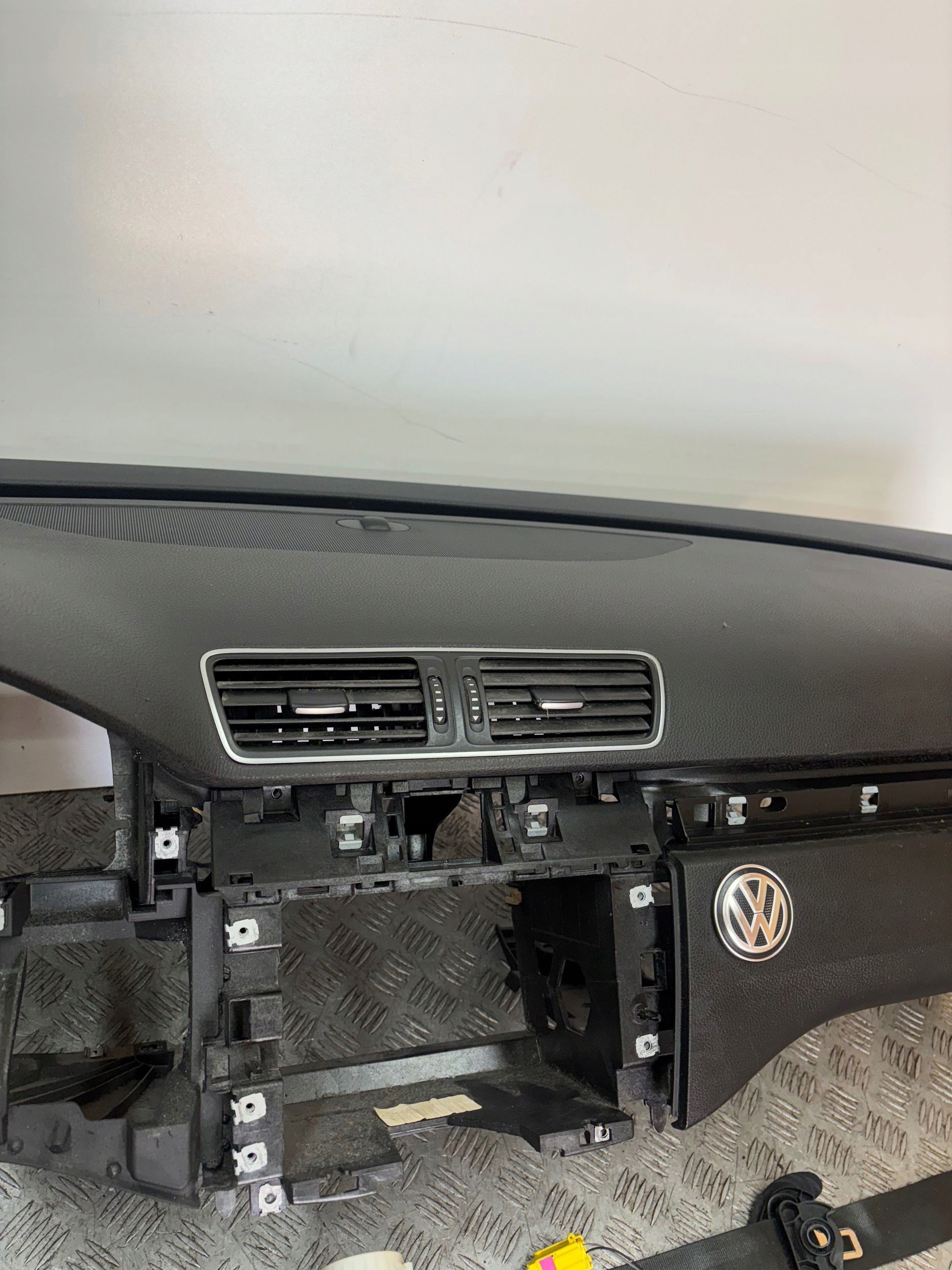 dashboard console airbag tension belts SENSOR VW PASSAT B7