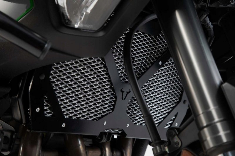 Kryt Chladiča Sw-motech Kawasaki Versys 1000 (18-) Čierny/silver