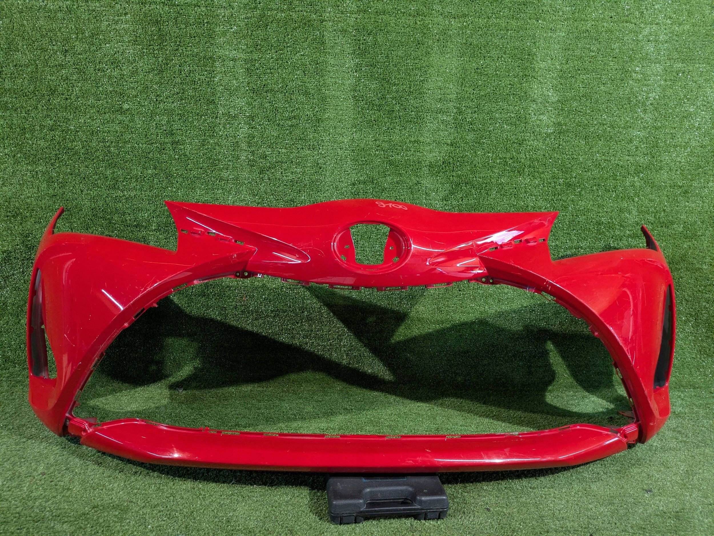 front bumper front TOYOTA YARIS III LIFT 17- NR.Z9100