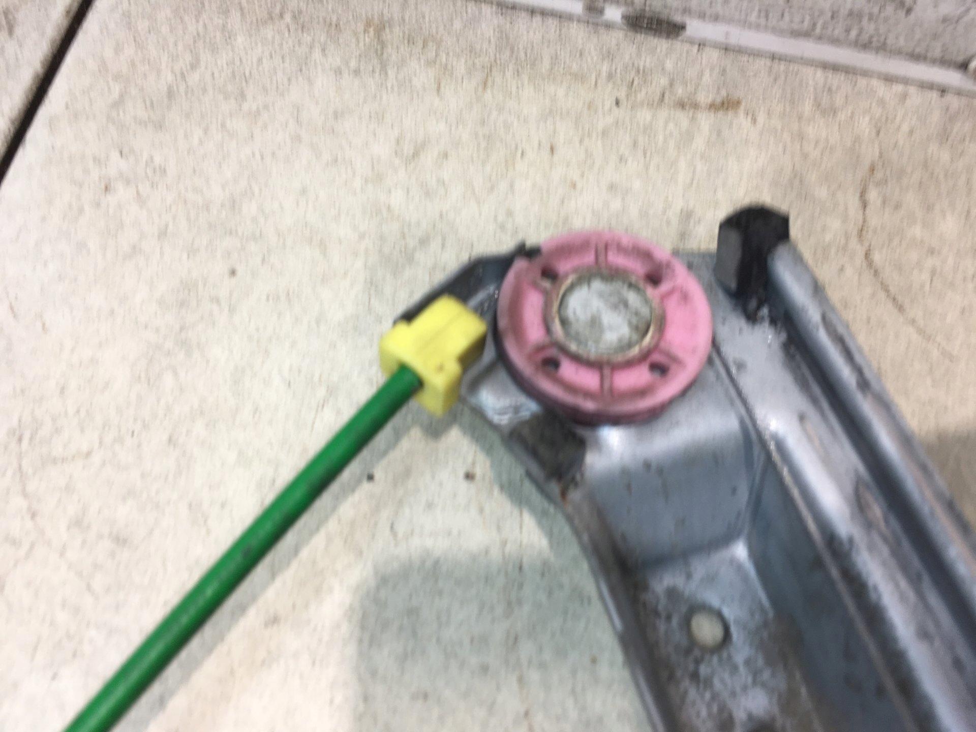 window regulator left front CORSA D 541613212