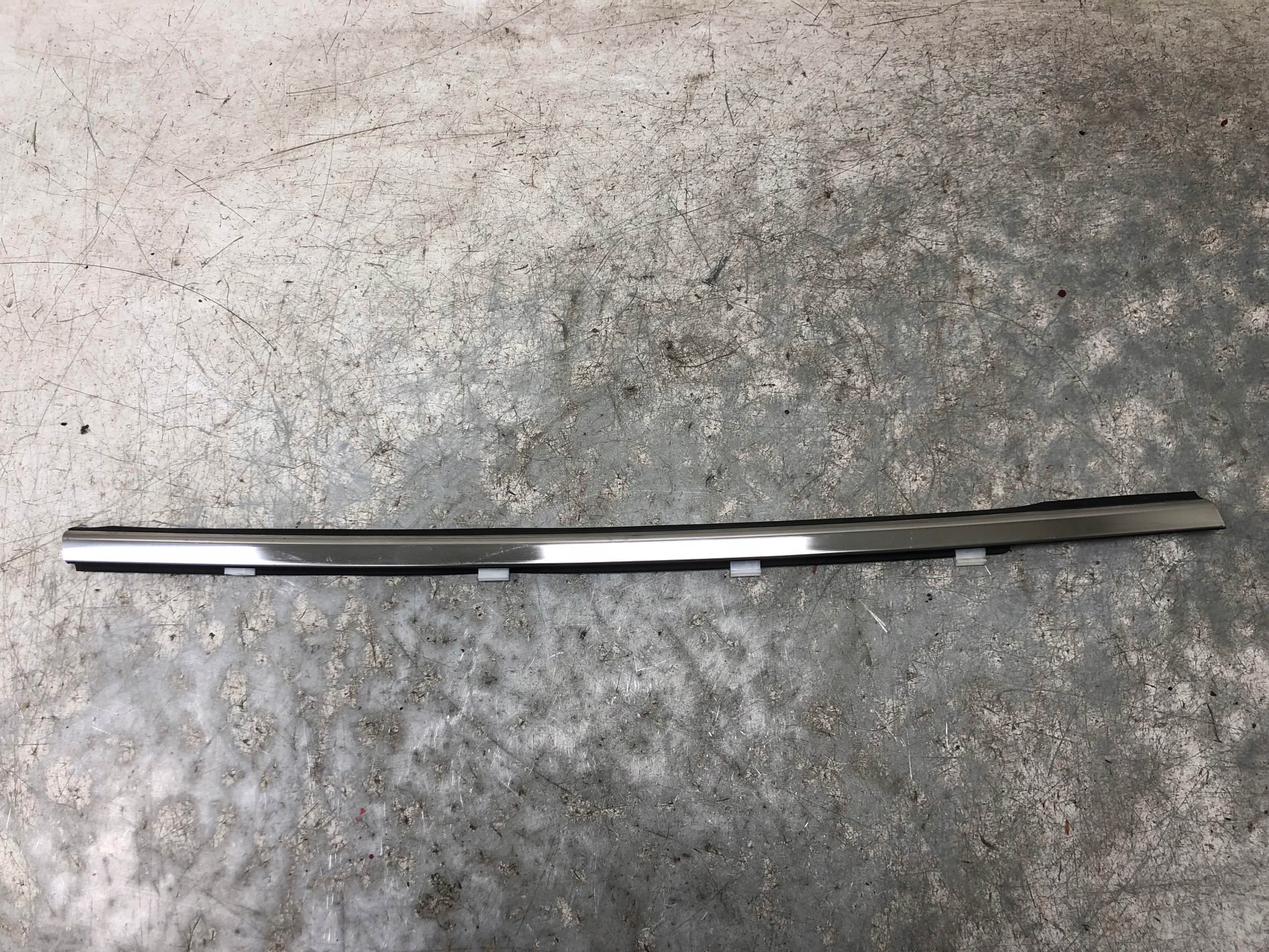 moulding dust right rear part OPEL MOKKA 94521890