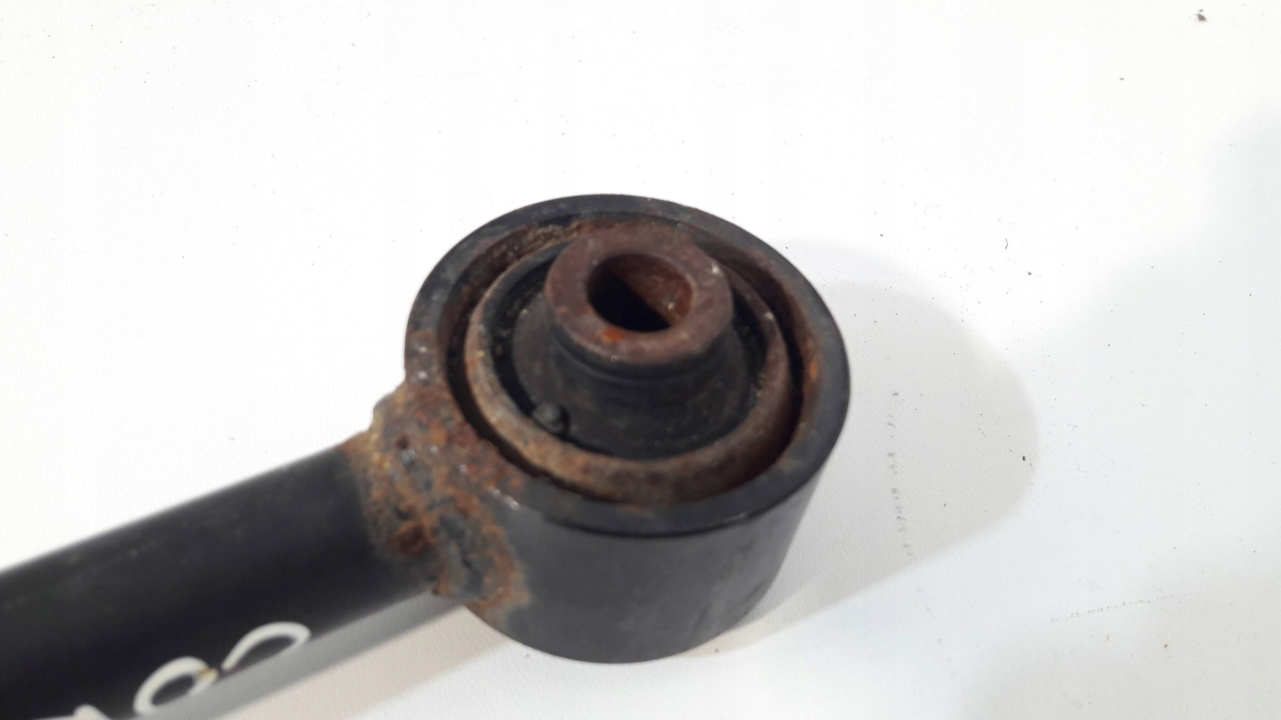 Toyota Corolla E21 arm rear left (Q318)