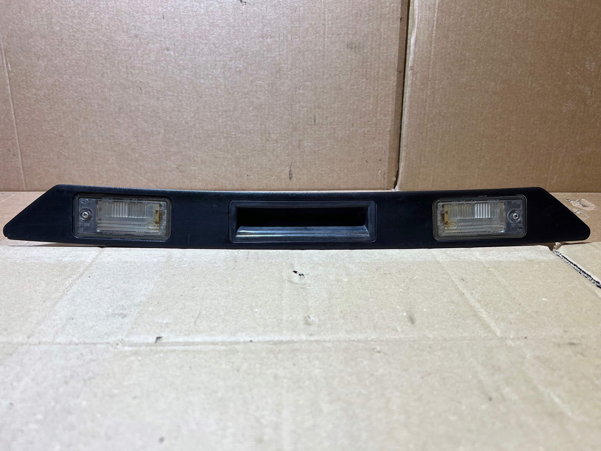 AUDI A3 A4 A6 Q7 Couverture MIKROSTYK du capot Arrière 8P4827574