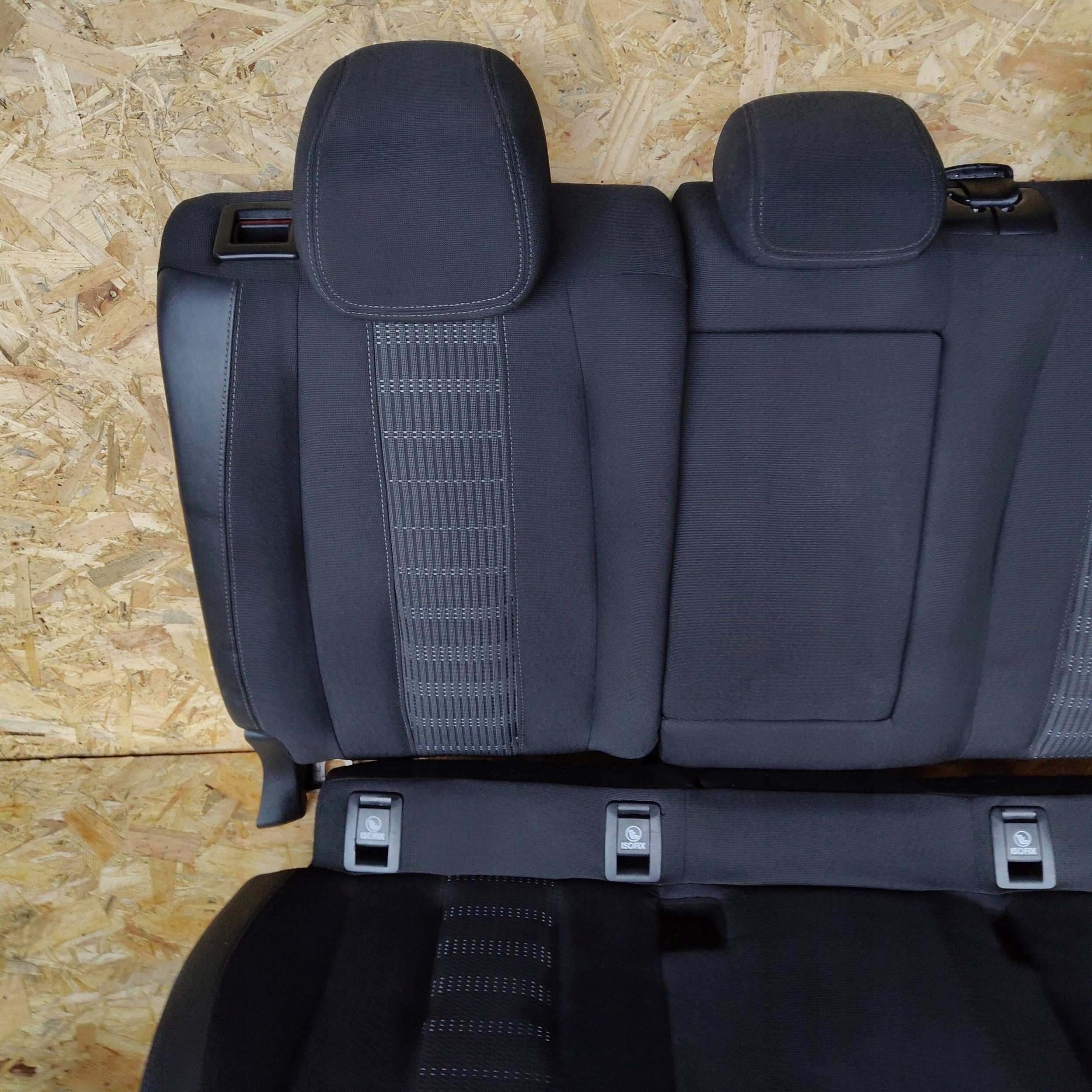 Komplet Sitze Peugeot 308 T9 II HB