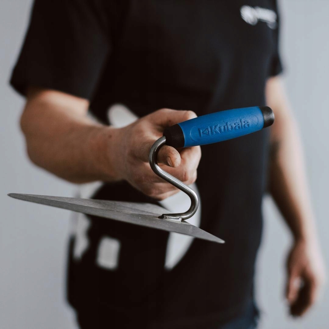 KIELNIA STALOWA TRÓJKĄTNA 220*215MM Szerokość 220 mm