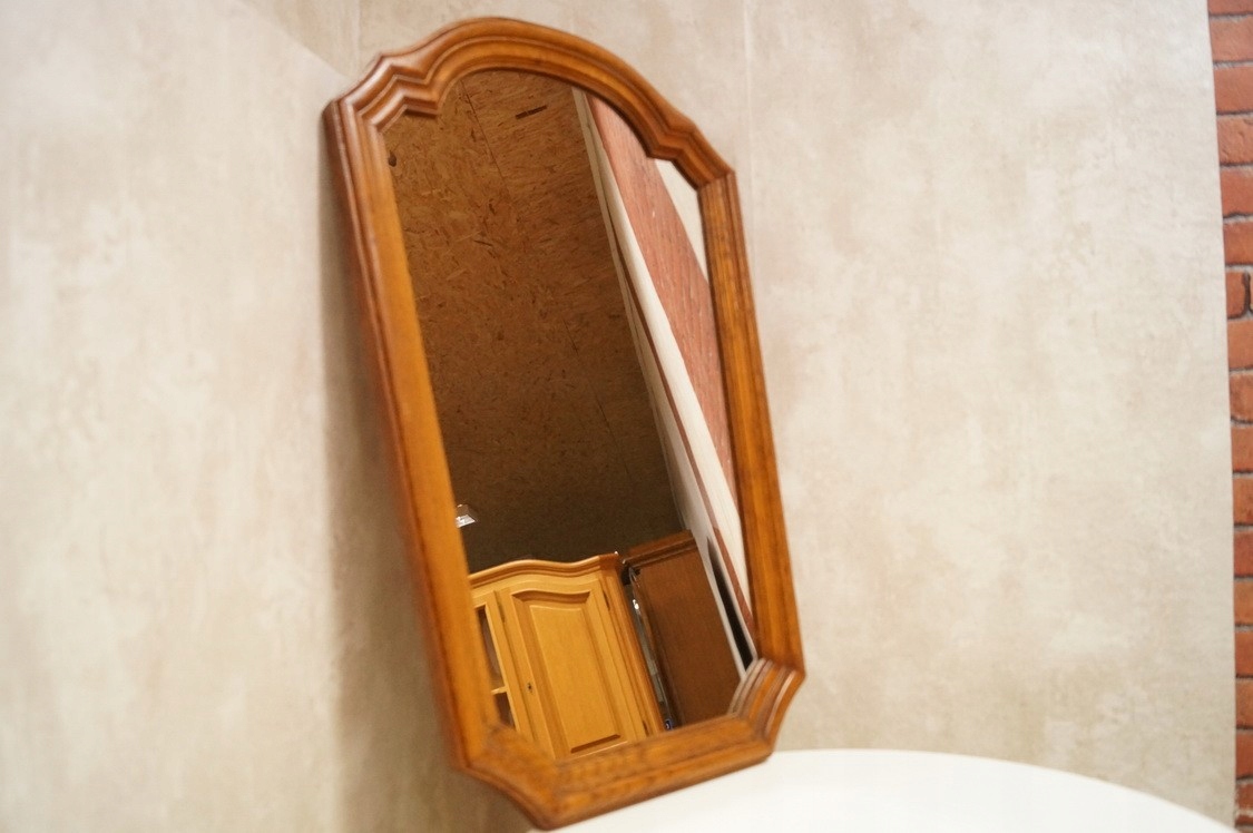 LUSTRO W DĘBOWEJ RAMIE 50 x 80 l-592 Typ mebla inny