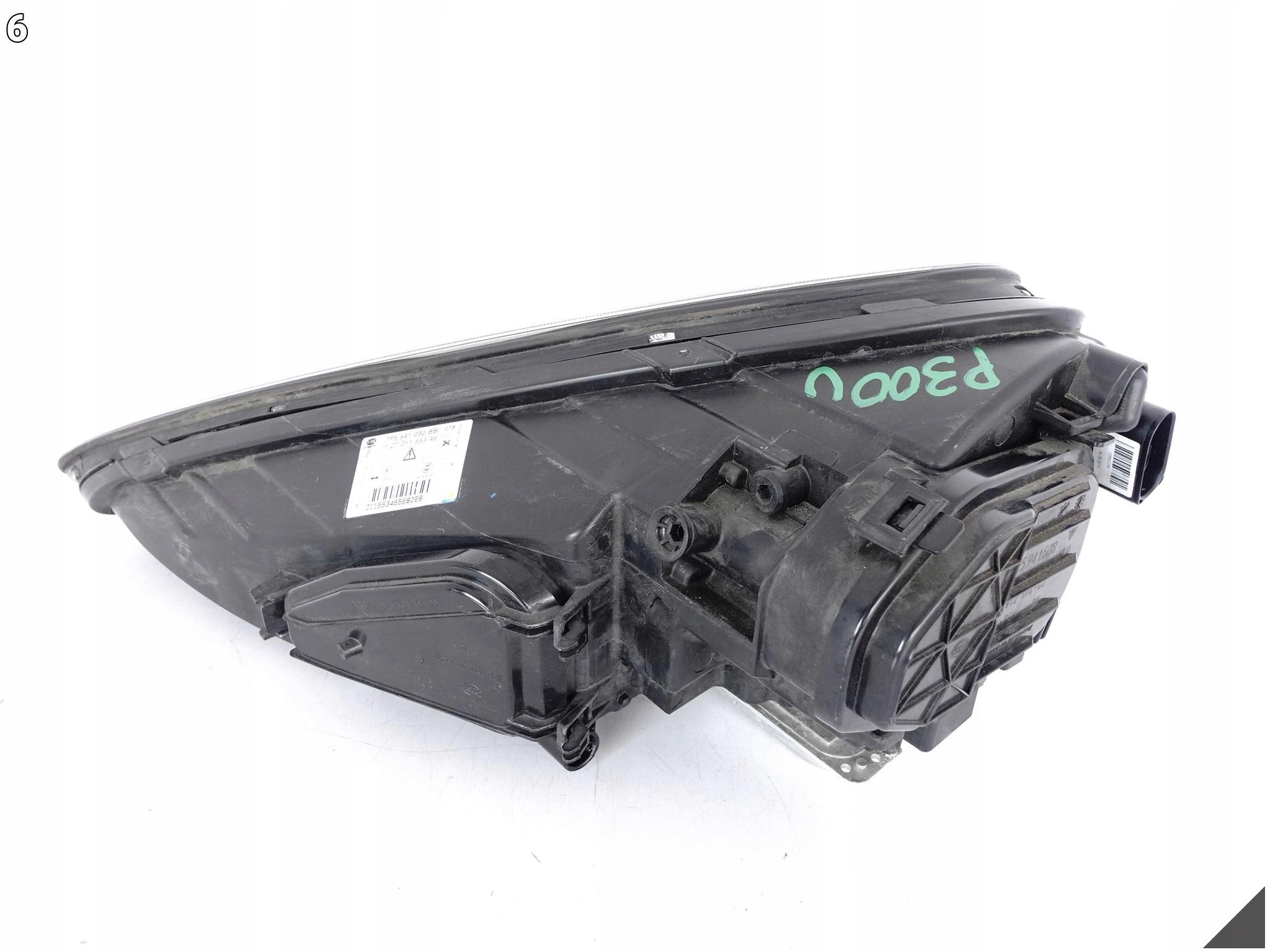 PORSCHE CAYENNE 7P5 10-14 GTS / TURBO XENON light right front EU *without LED*