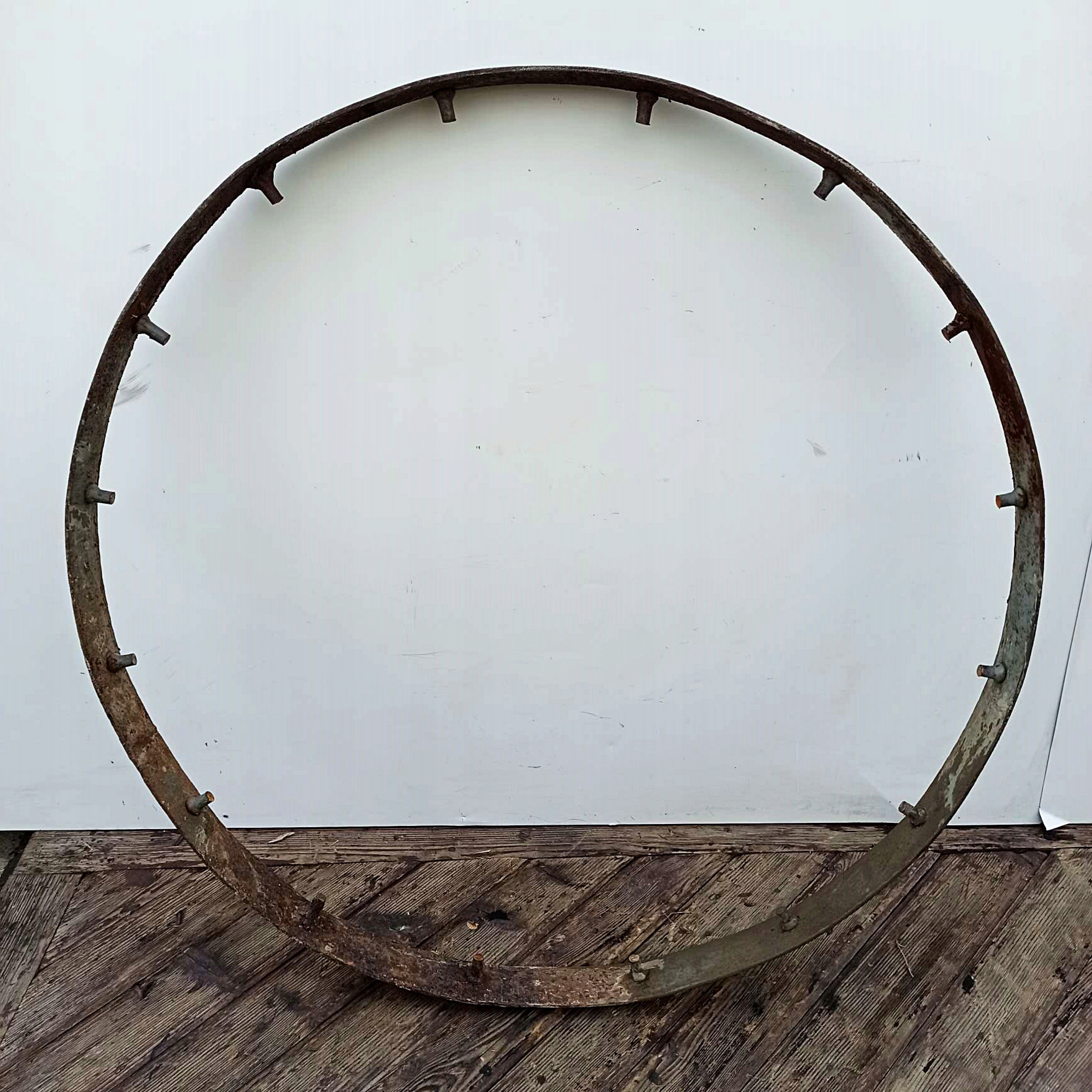 Obraz z mchu rama obręcz stalowa koło 100 cm