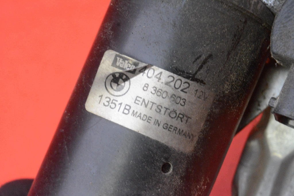 Gestänge Motor Wischer vorne EU 8360603 BMW E39 LIFT 00-04