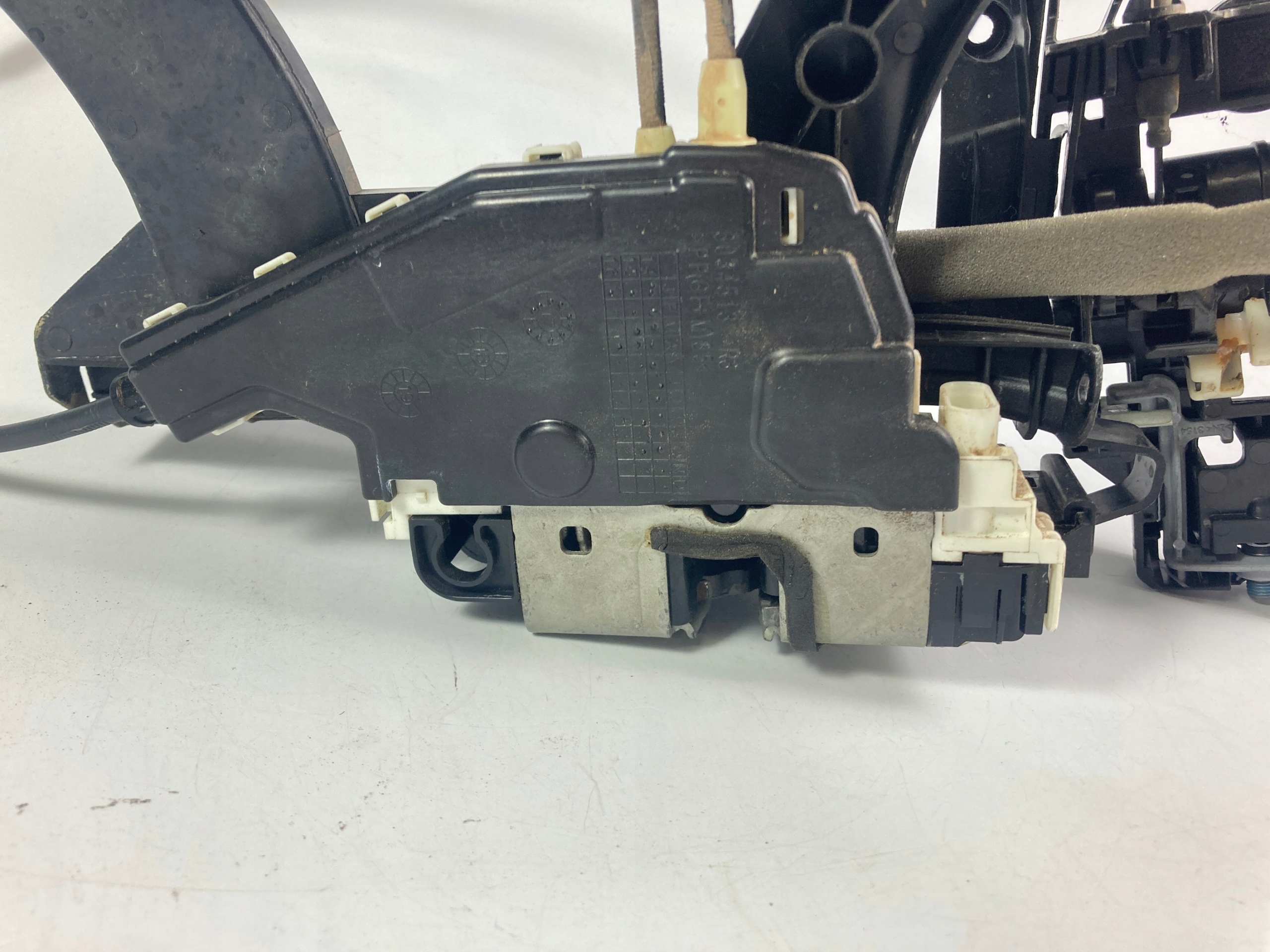 Chrysler Pacifica 2017-26 lock door right front