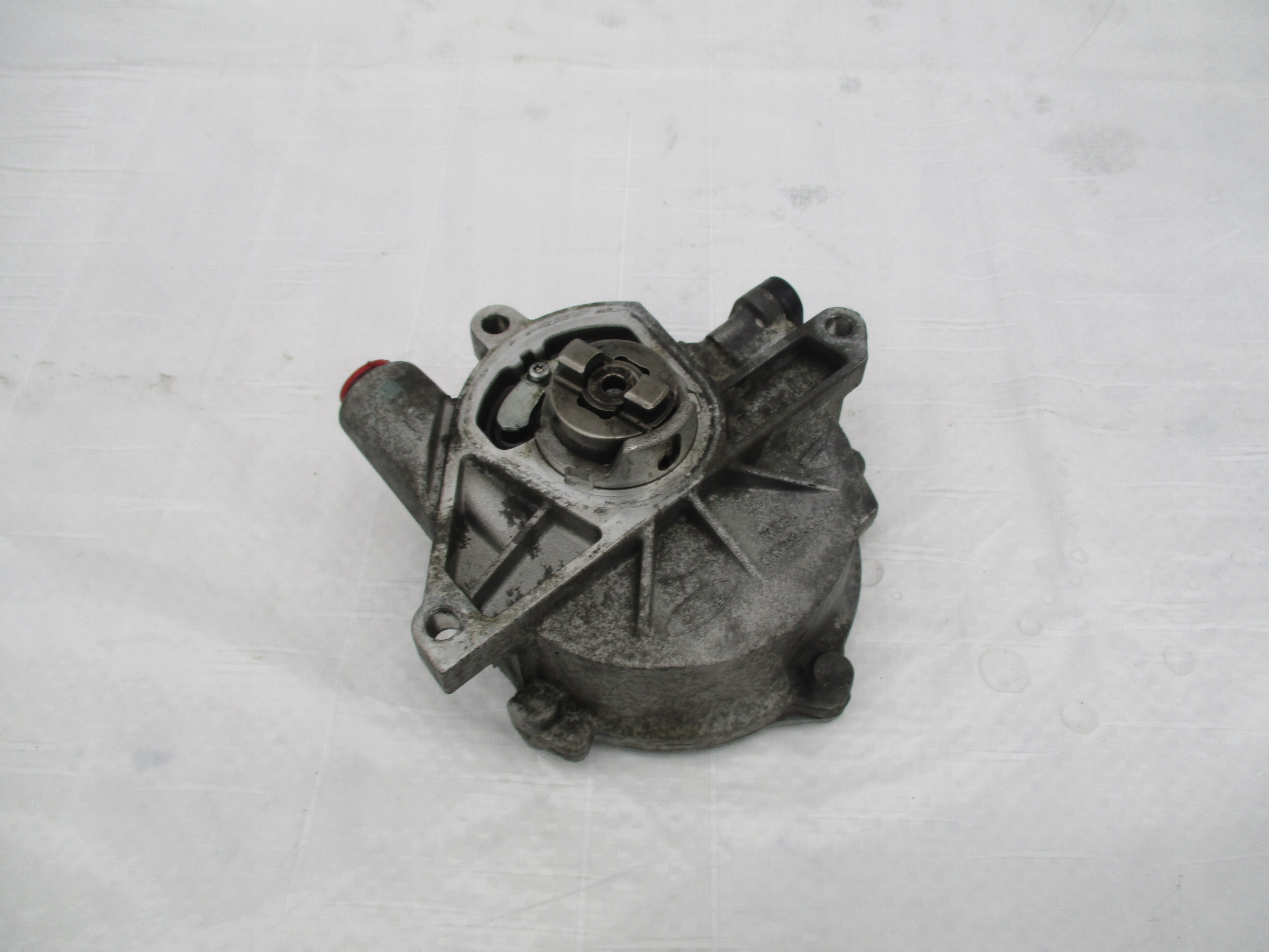 GK2Q-2A451-AB GK2Q-2A451-AC - НАСОС WAKUM FORD MONDEO MK5 TRANSIT MK8 2.0 TDCI