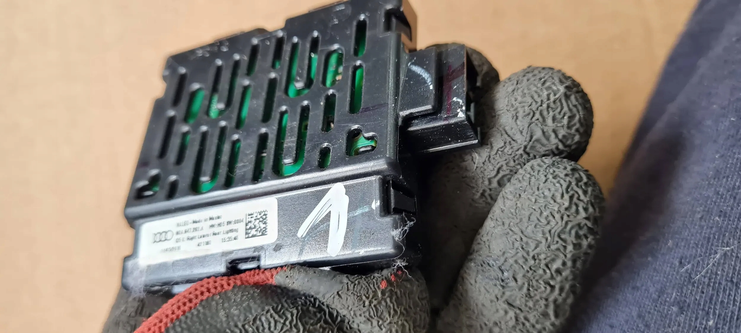Q5 80A FANALE interna 80A947292A