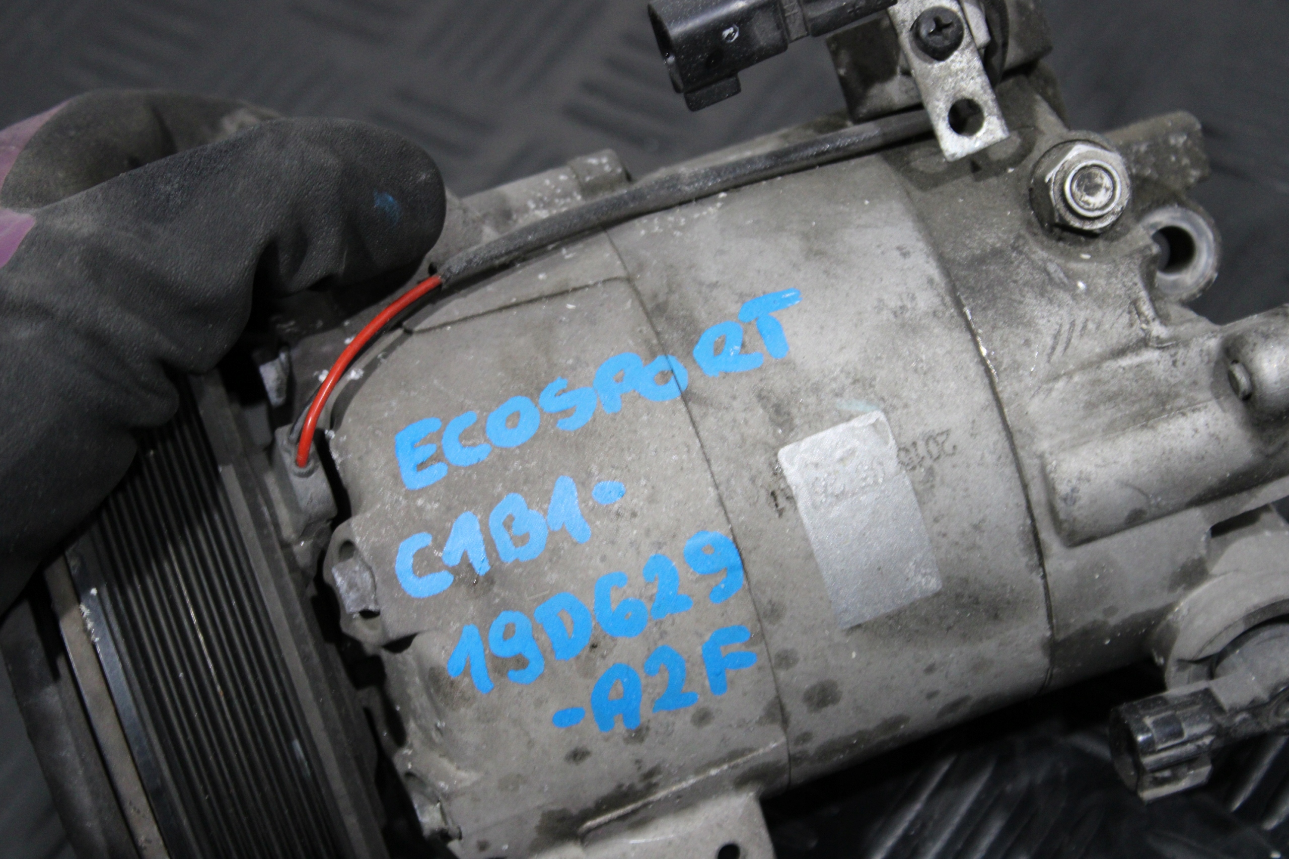 compressor of the air conditioning compressor; FORD ECOSPORT MK2 C1B1-19D629-A2F