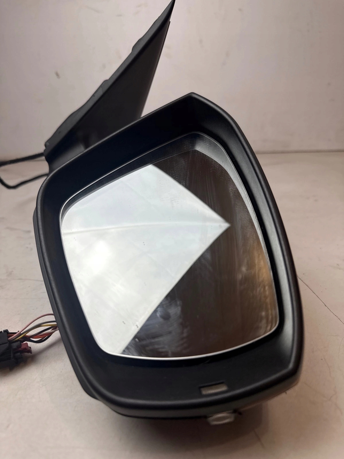 mirror front front right Skoda Octavia III 9 PIN UK