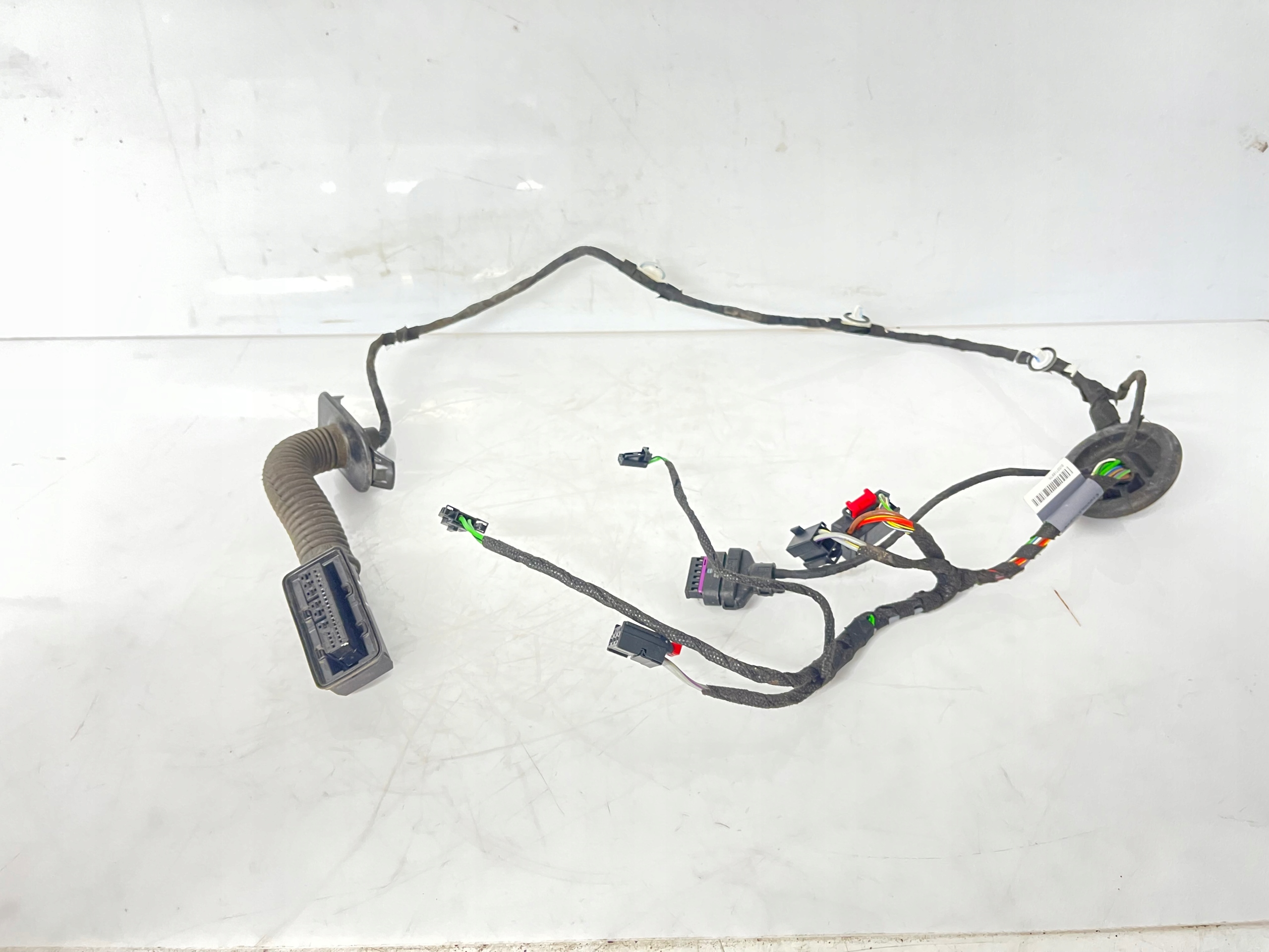 AUDI A3 8V sedan bundle door left rear part 8V5971687A