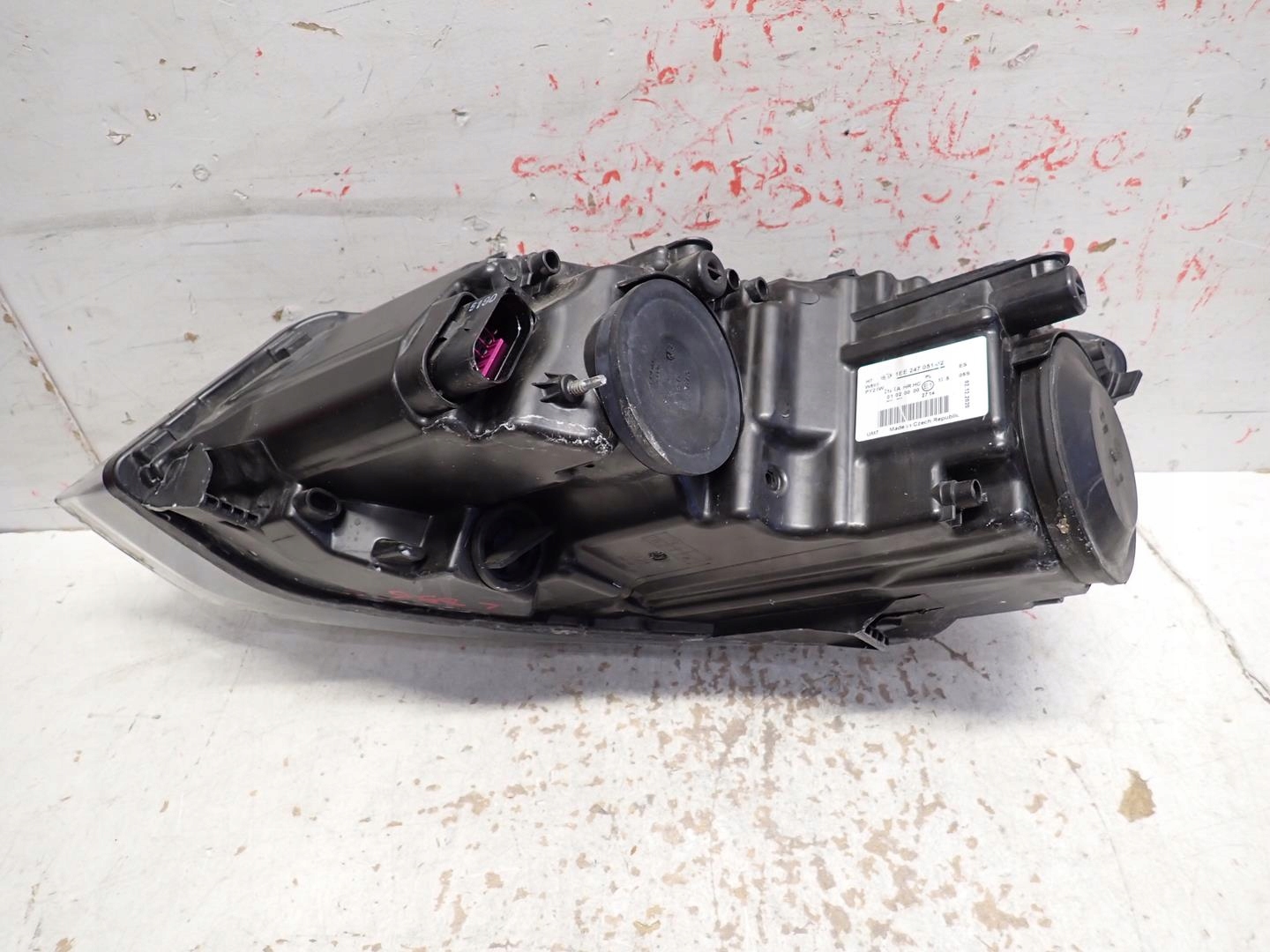 light front front right VW POLO V 2009-2014 1EE247051